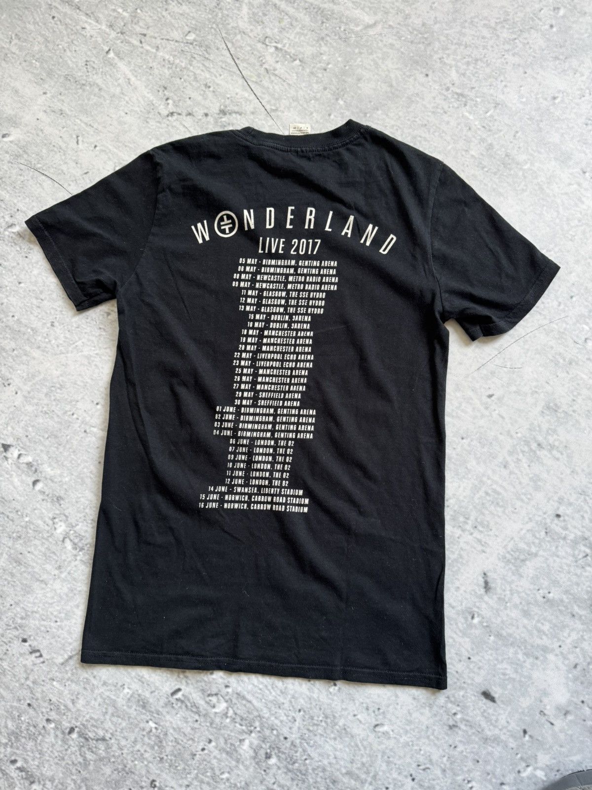 Vintage Movie Wonderland black tee tour 2017 Size US S / EU 44-46 / 1 - 4 Thumbnail