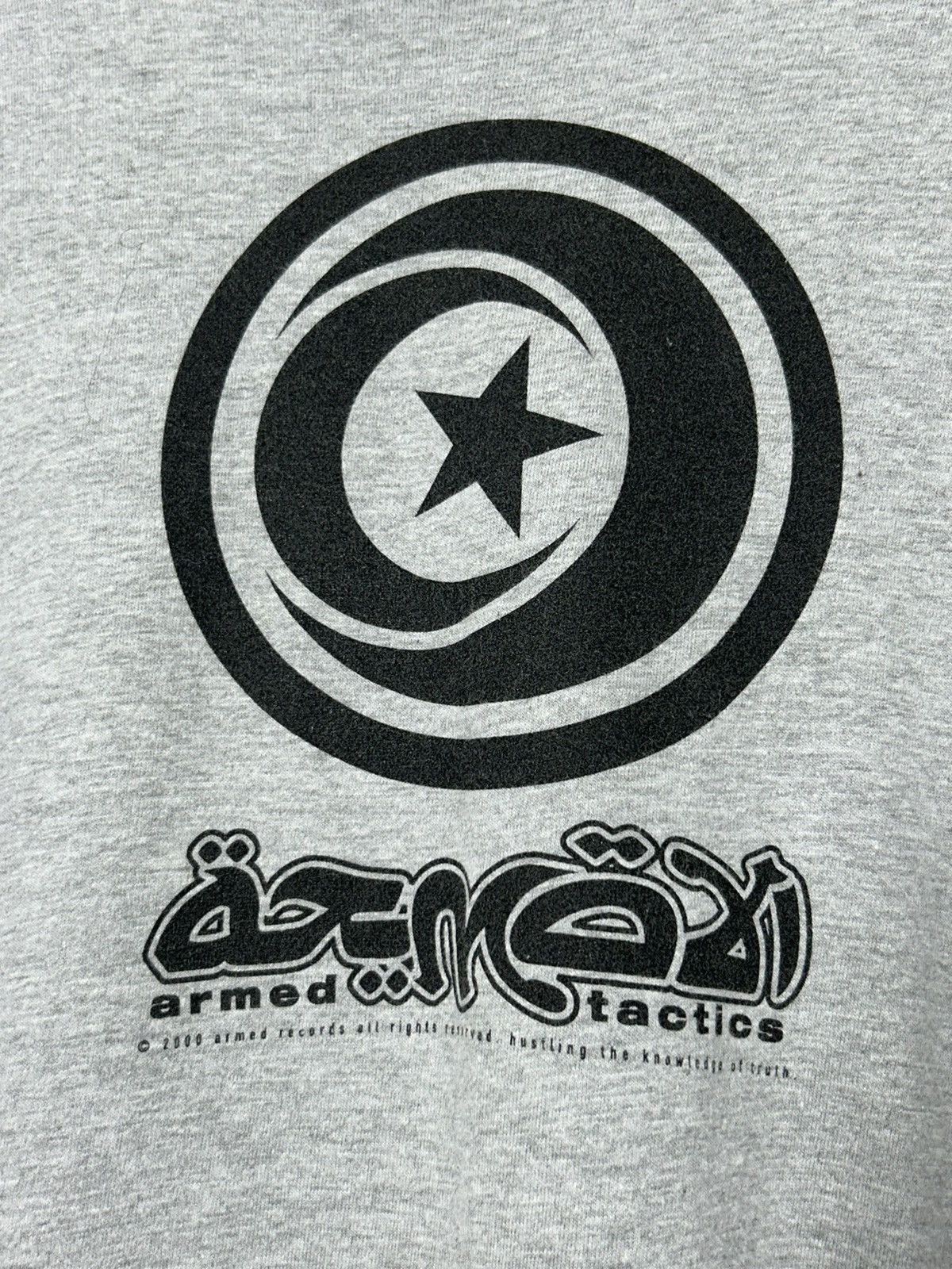 Band Tees × Hanes × Vintage 2000 Armed Tactics Records Size US XL / EU 56 / 4 - 4 Thumbnail