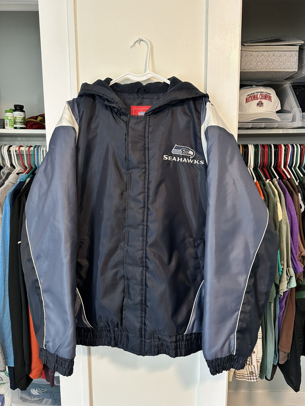 NFL Seattle Seahawks Full-Zip Heavy Windbreaker Jacket Size US L / EU 52-54 / 3 - 1 Thumbnail