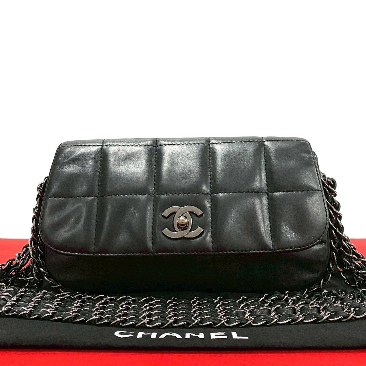 Chanel Chanel Choco Bar Lambskin Shoulder Bag Leather Shoulder Bag in Black, Women's