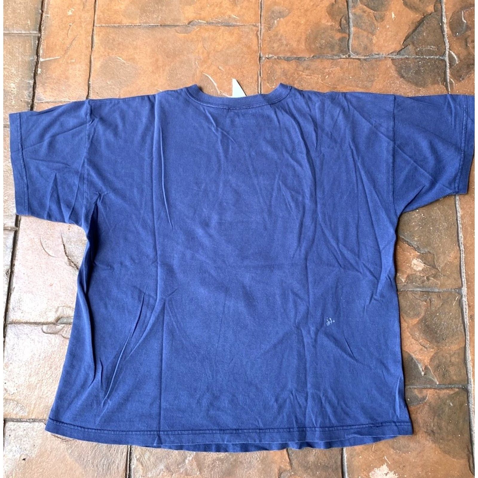 Vintage VINTAGE Looney Tunes Christmas T-Shirt Large Blue Cotton Knit Crew Neck Unisex Adults 90s Bugs Bunny Daffy Duck Marvin Taz Logo Graphic Print Size US L / EU 52-54 / 3 - 3 Thumbnail