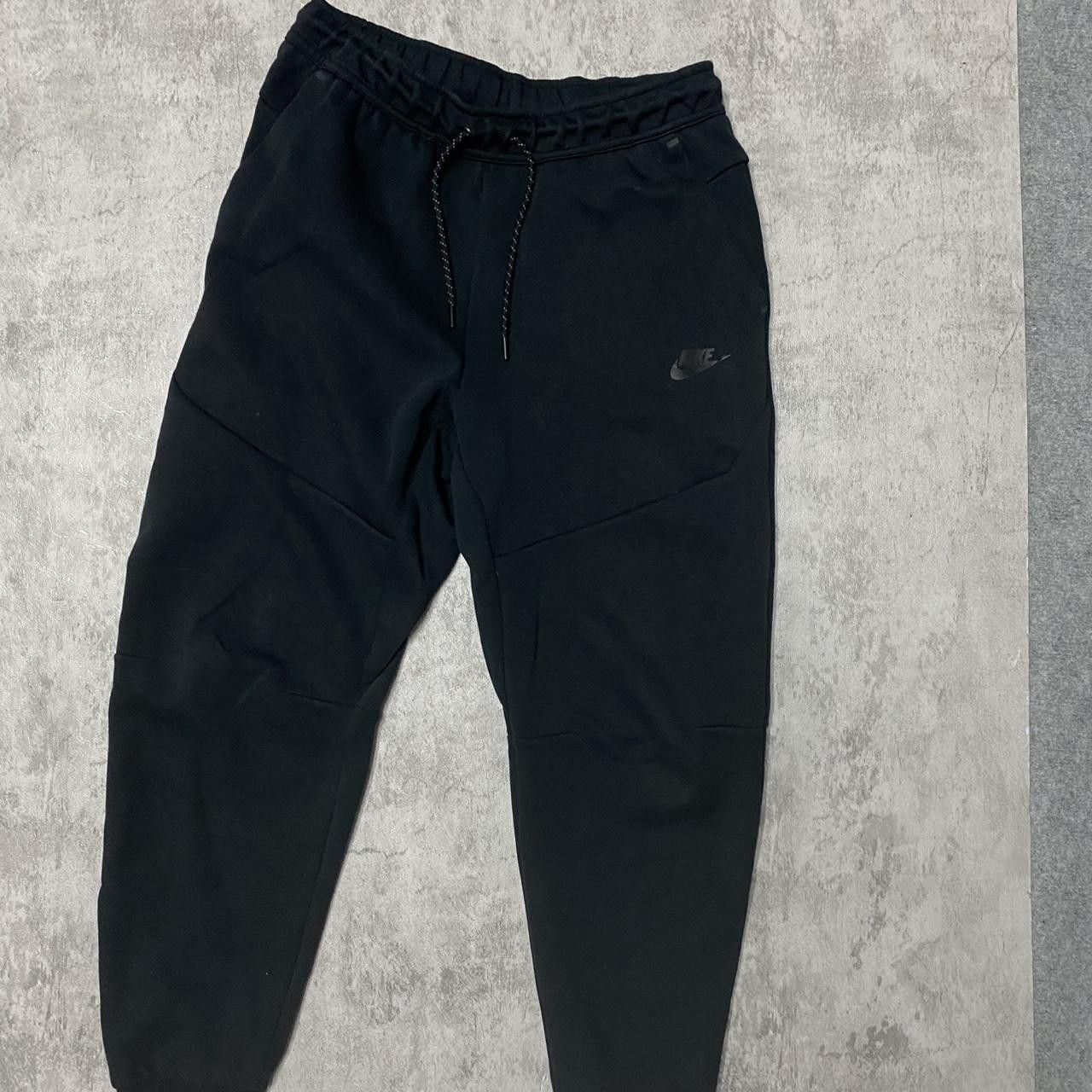 Nike Black Nike tech fleece joggers Size US 32 / EU 48 - 1 Thumbnail
