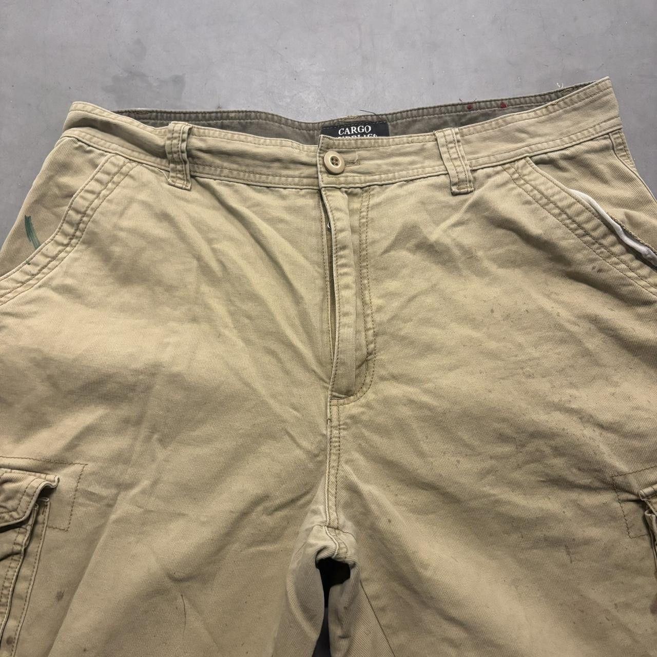 Vintage Crazy Vintage Y2K 2000s Baggy Khaki Cargo pants with minor staining! Size US 36 / EU 52 - 2 Thumbnail