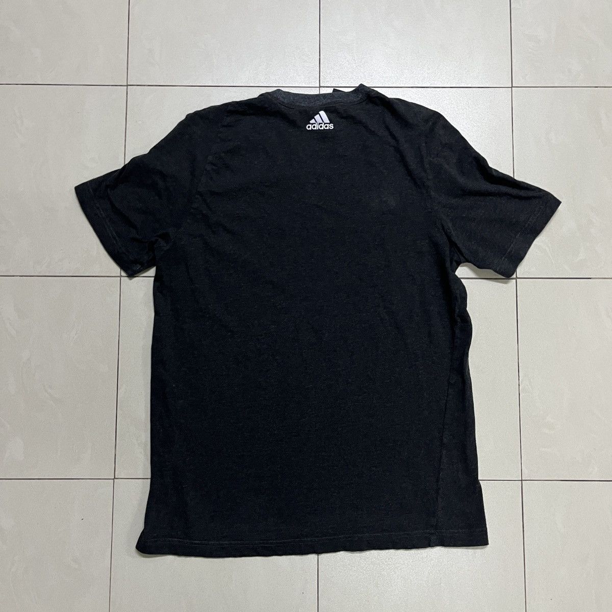 Adidas Adidas Logo Square T Shirt Size US S / EU 44-46 / 1 - 10 Thumbnail
