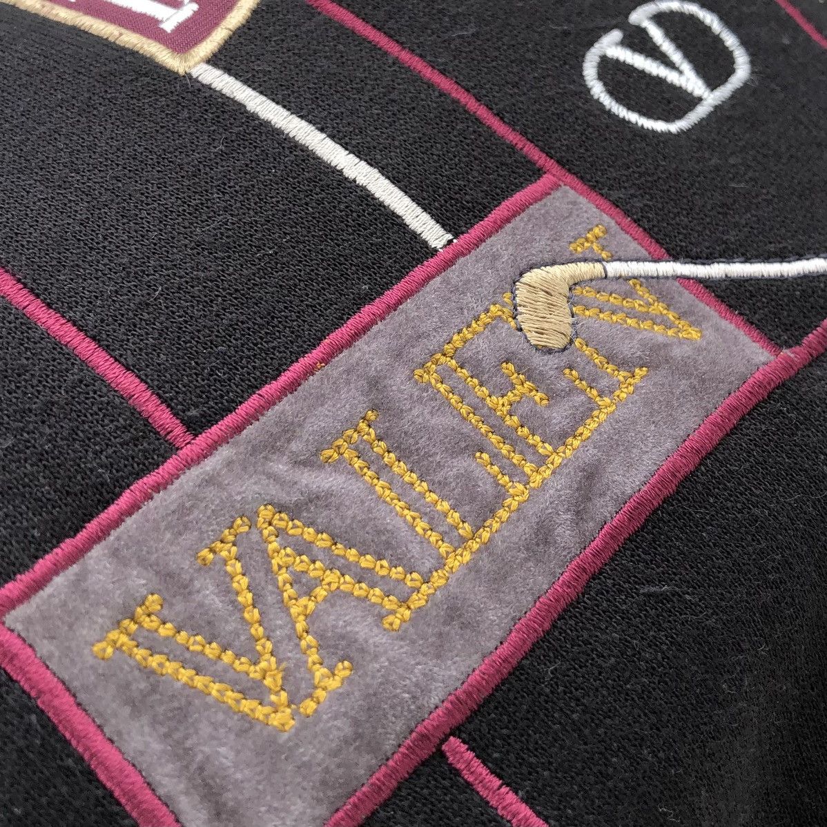 Valentino Vintage Valentino Golf Embroidery Logo Crewneck Sweatshirt Size US M / EU 48-50 / 2 - 8 Thumbnail