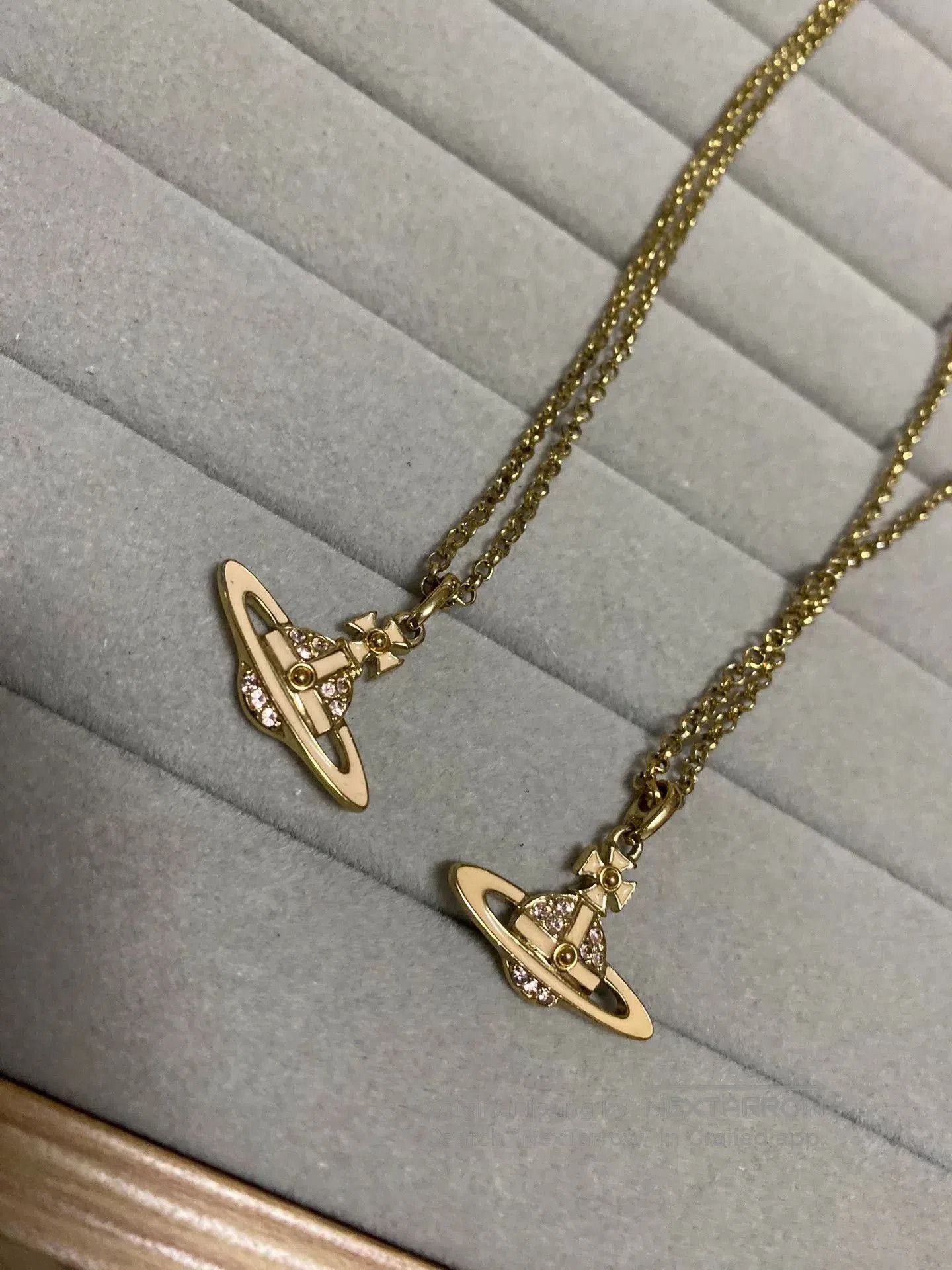 Vivienne Westwood Vivienne Westwood Pink Crystal Saturn Necklace. Size ONE SIZE - 2 Thumbnail