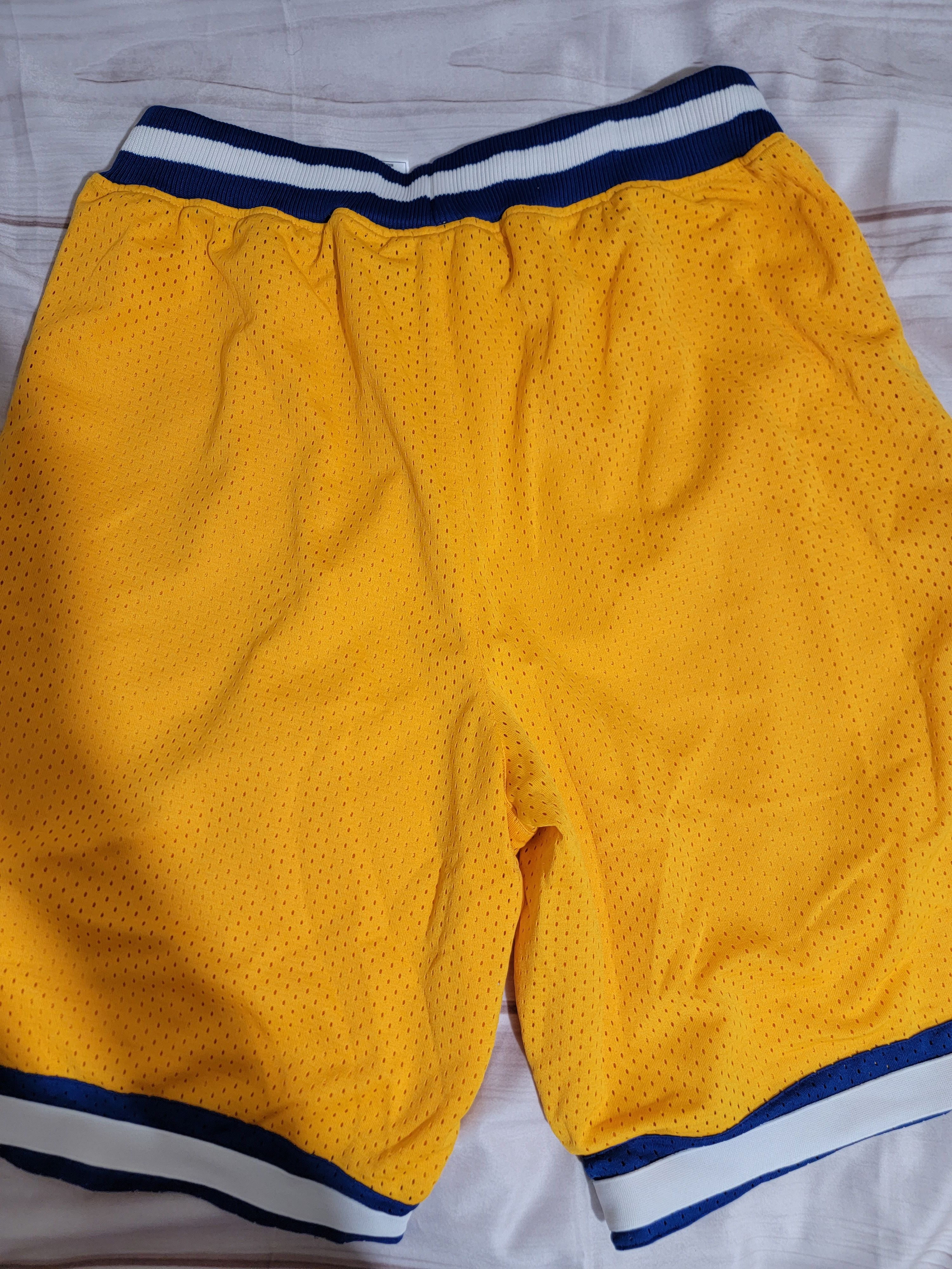 Nike VINTAGE Y2K Nike Yellow/Blue Diamond Basketball Shorts Xxl Size US 40 / EU 56 - 1 Thumbnail