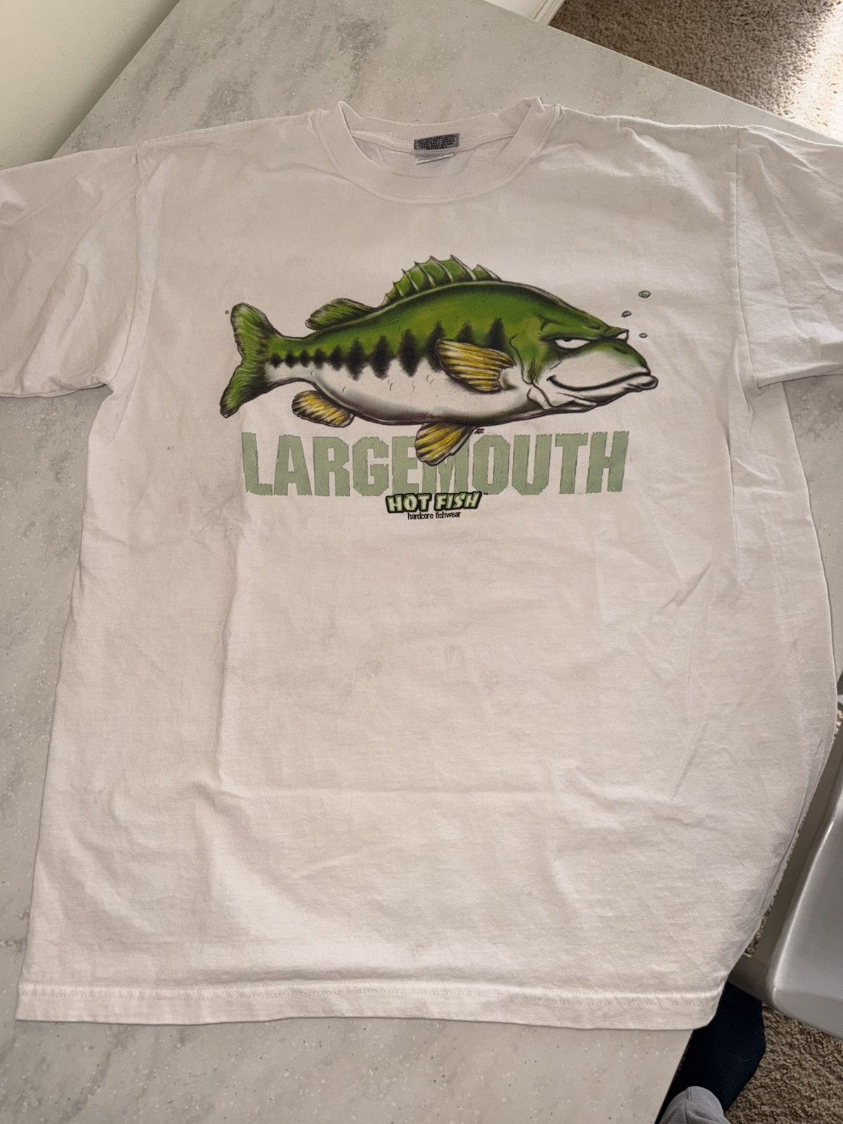Vintage Vintage Hot Fish tee Size US L / EU 52-54 / 3 - 1 Thumbnail