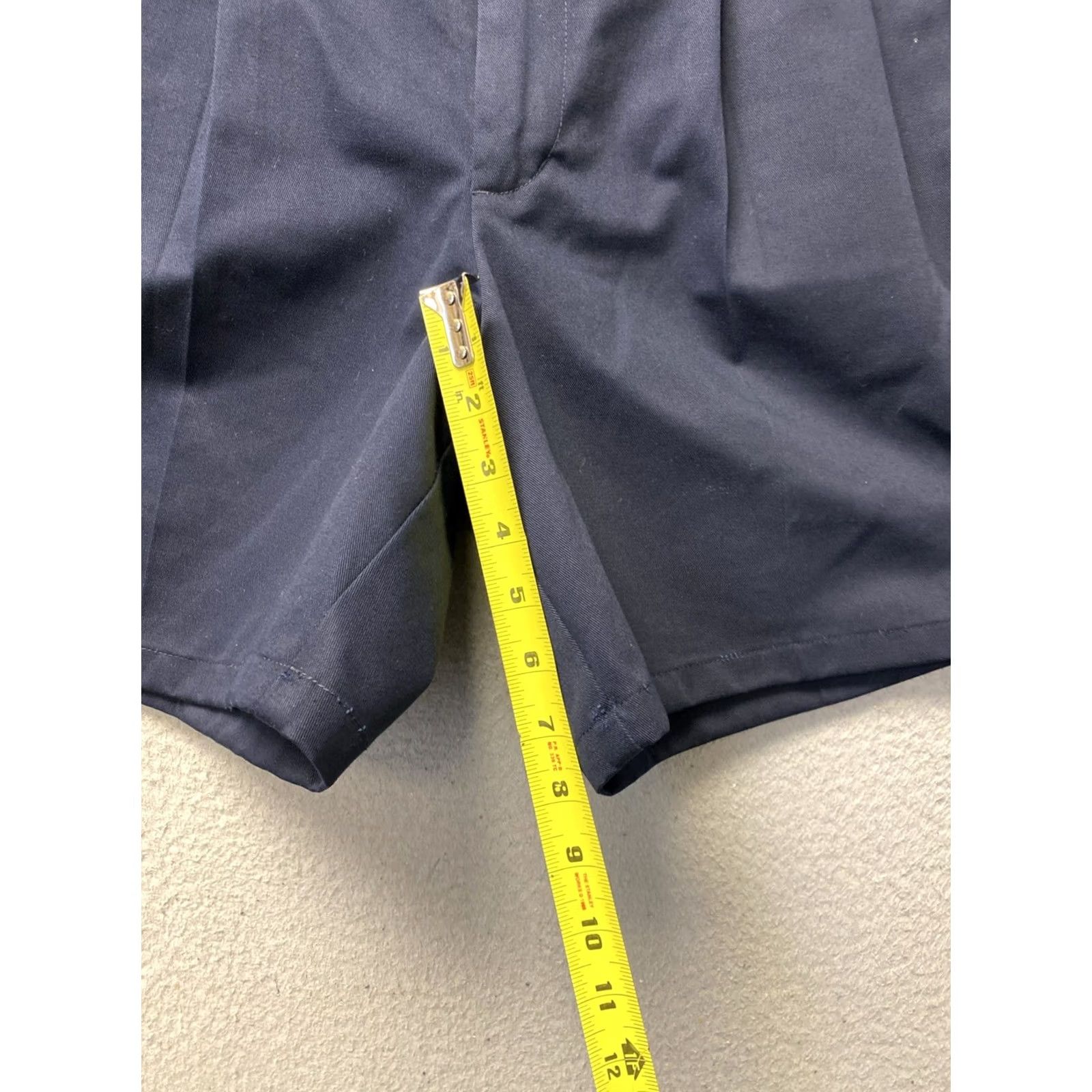 Nordstrom John W Nordstrom Men’s Navy Pleated Shorts 34 Chino Casual Travel 9in Inseam Pacific Kad Navy Size US 34 / EU 50 - 4 Thumbnail