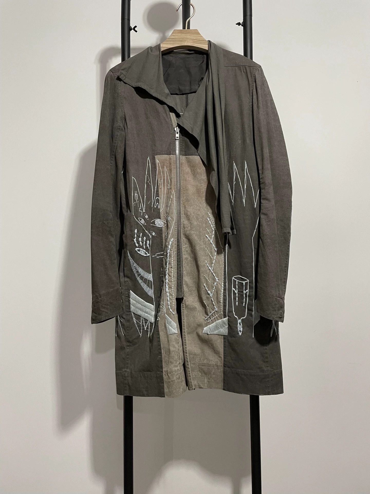 Rick Owens Rick Owens Runway Ghoul Embroidered MA1 Long Flight Jacket Size US M / EU 48-50 / 2 - 2 Thumbnail