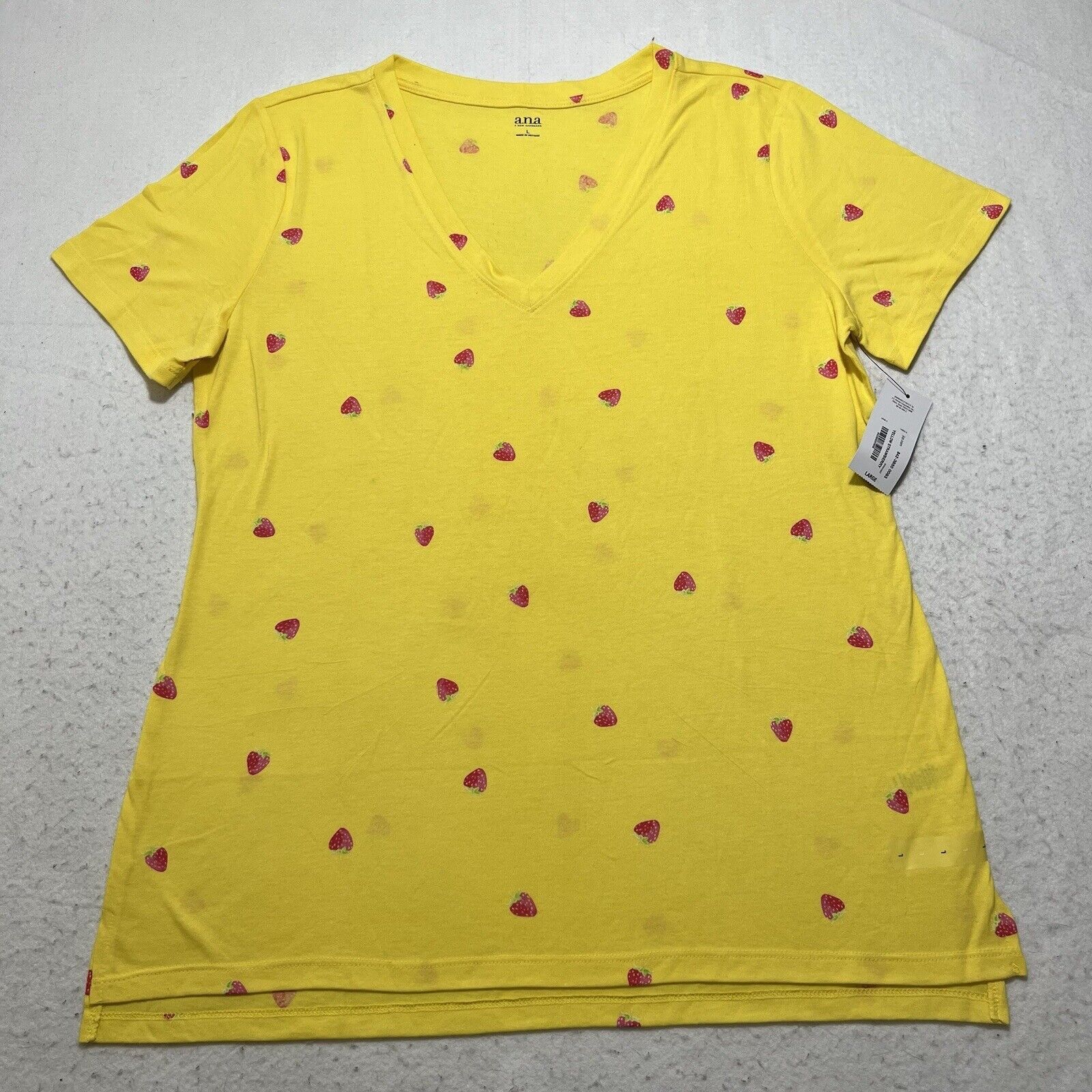 Other a.n.a. Large V-Neck Tee Strawberry Pattern Yellow T Shirt Size L / US 10 / IT 46 - 1 Thumbnail