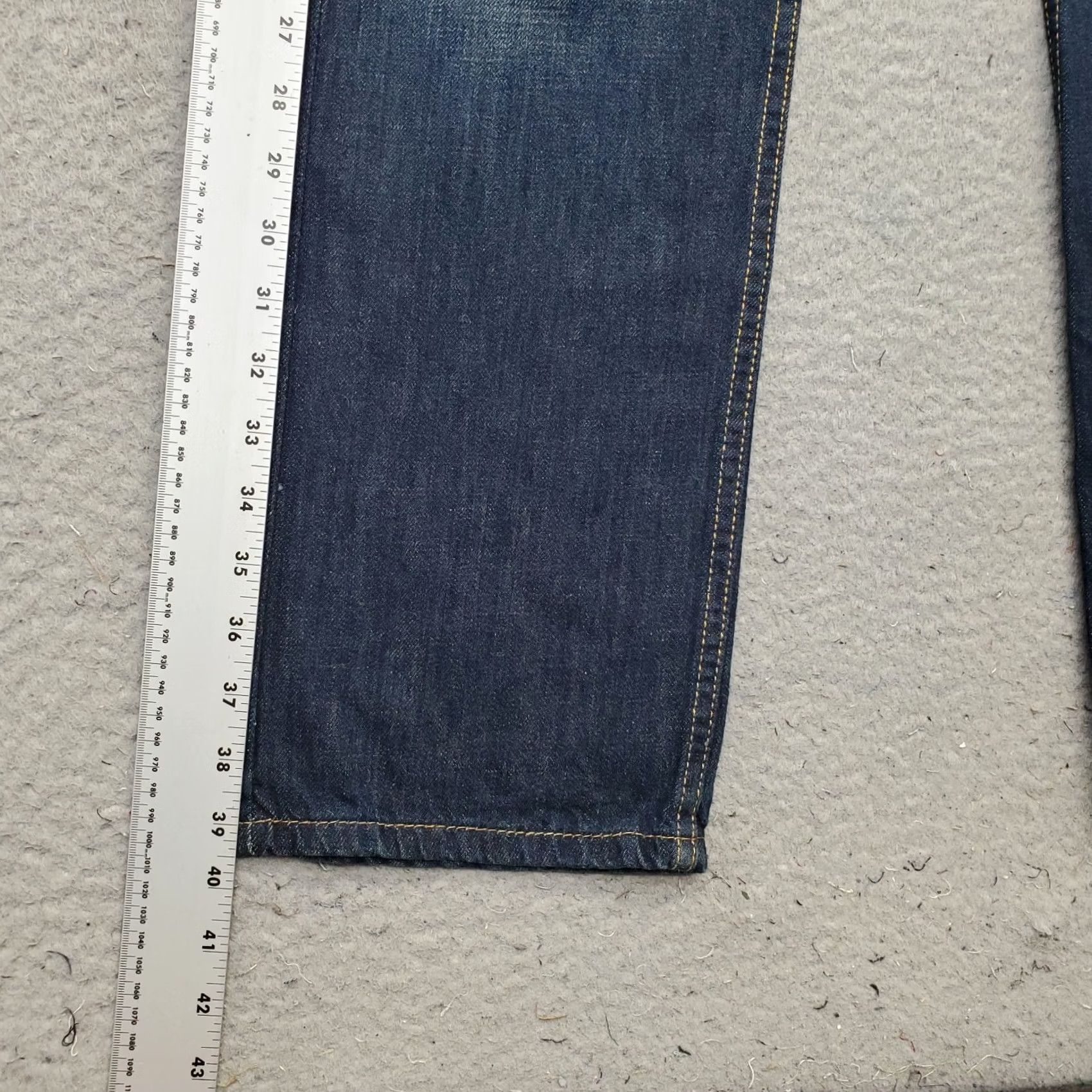 Levi's Levi's 514 Jeans Women 30x30 Blue Denim Dark Wash Red Tab Straight Leg Size 30" / US 8 / IT 44 - 4 Thumbnail