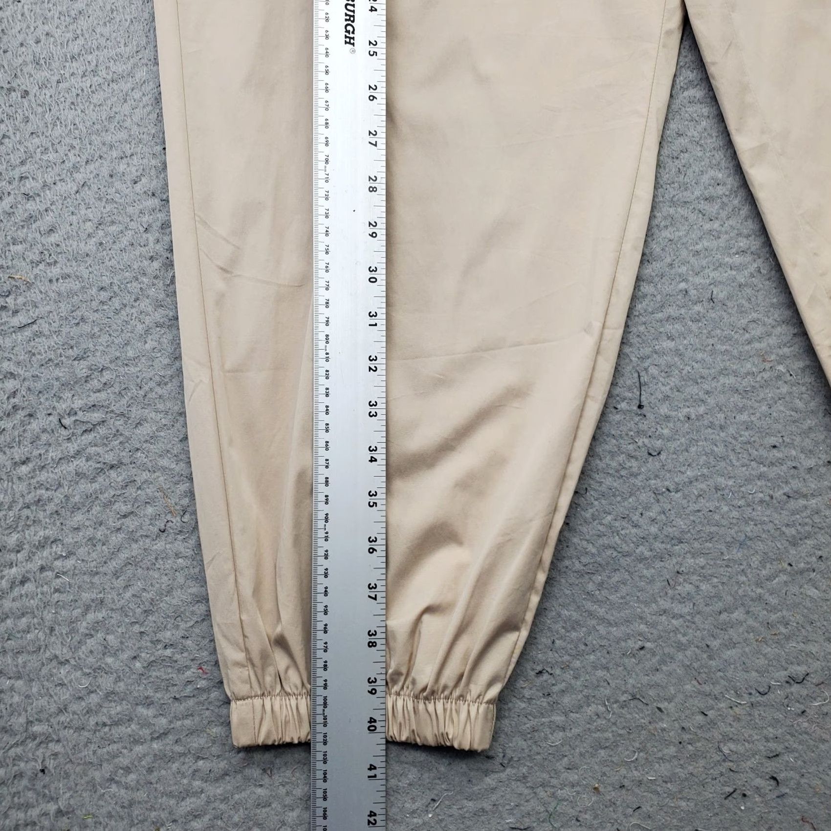 Champion Champion Jogger Pants Womens 2XL Tan Performance Cargo Pockets Elastic Waist Size: Womens 2XL Tan Jogger Pants Size 40" / US 18 - 3 Thumbnail