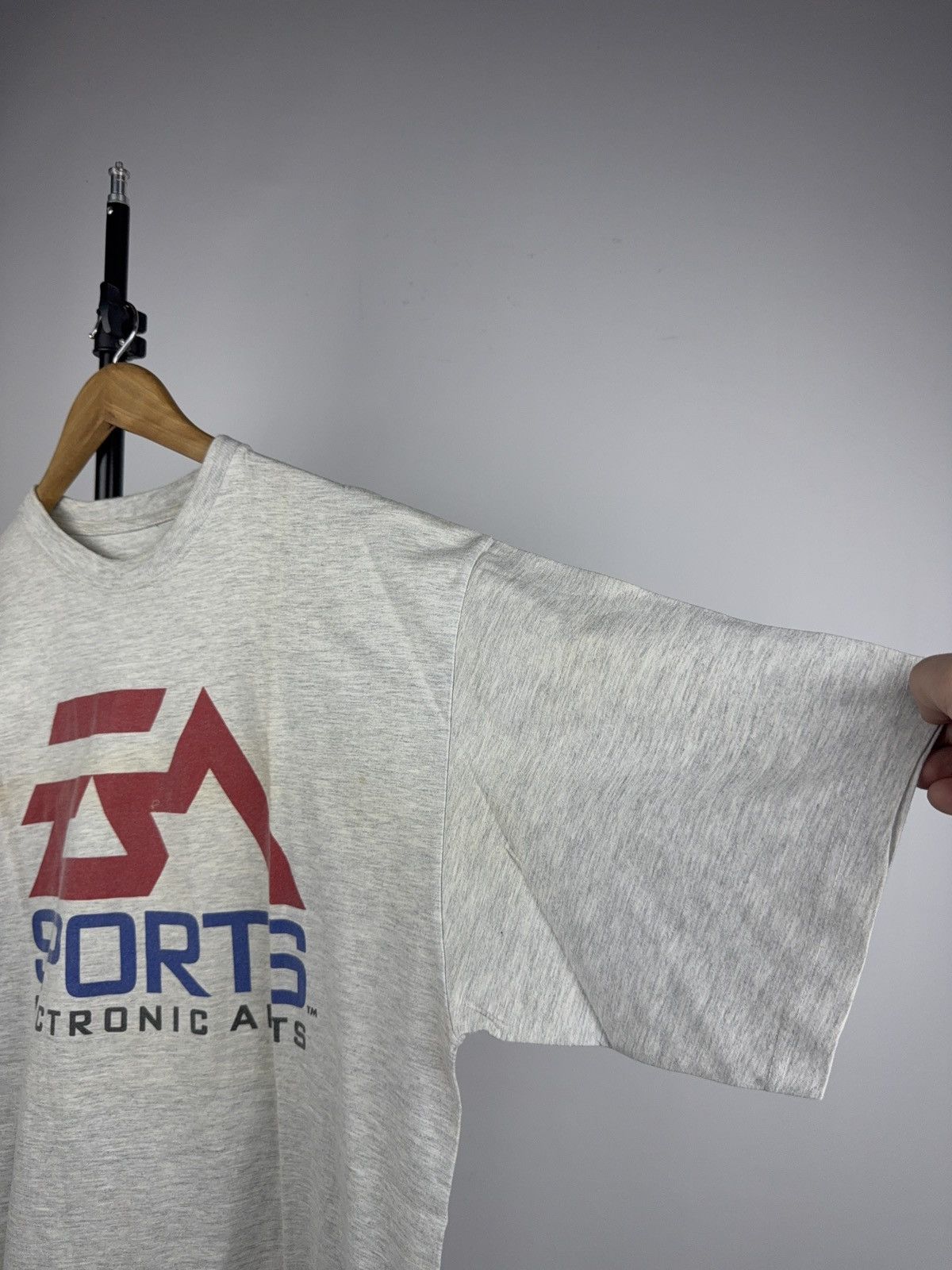Vintage 00s Y2K EA Sports Big Logo Electronic Arts Game Studio Size US L / EU 52-54 / 3 - 10 Thumbnail