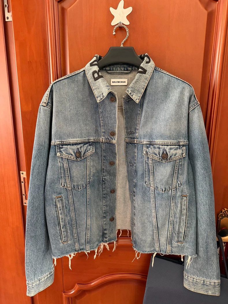 Balenciaga Balenciaga Embroidered Logo Denim Jacket - dmc Size US XS / EU 42 / 0 - 1 Thumbnail