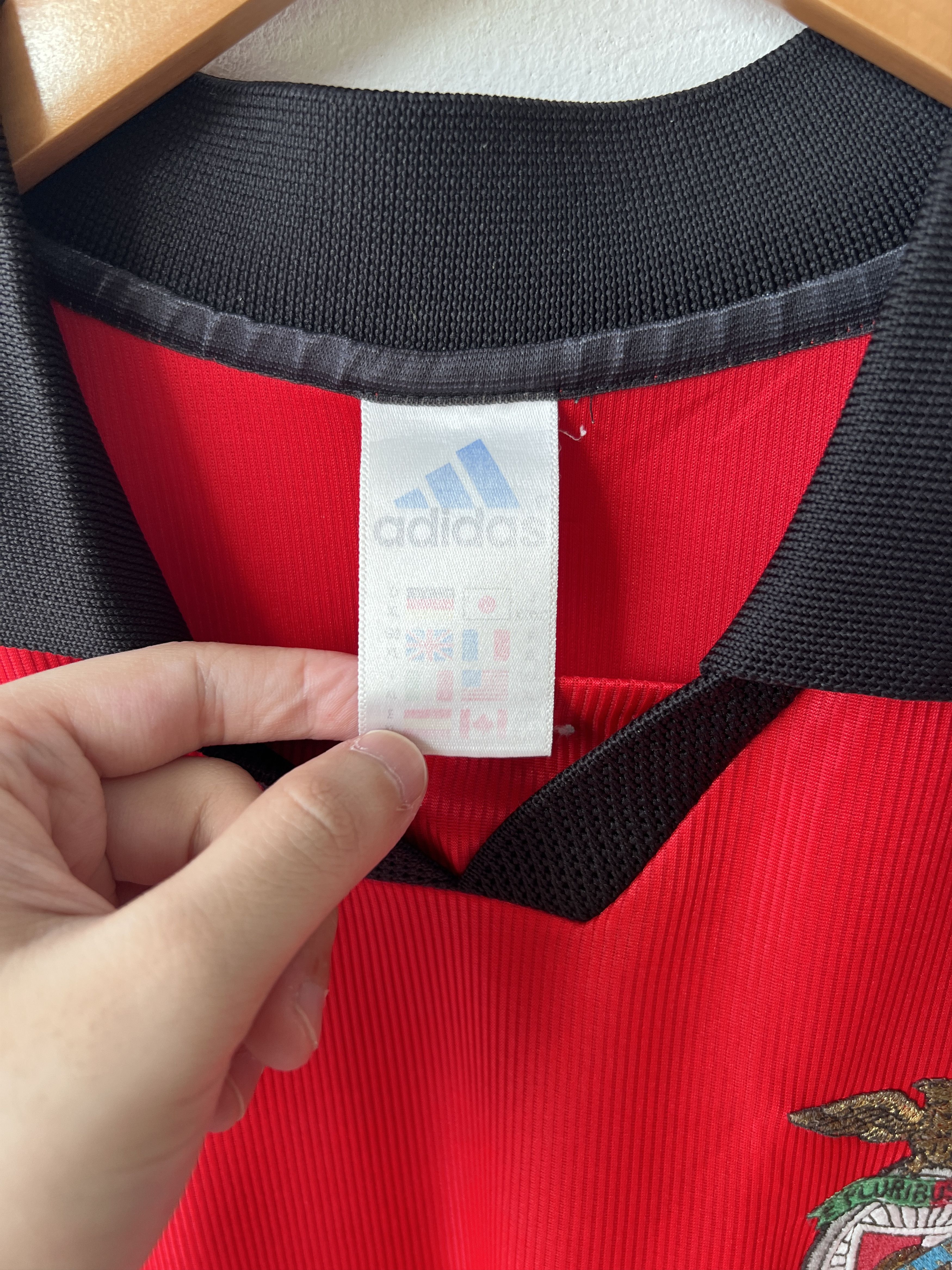 Adidas (XL) Benfica 1999-00 Uefa Cup Home Kit Size US XL / EU 56 / 4 - 3 Thumbnail