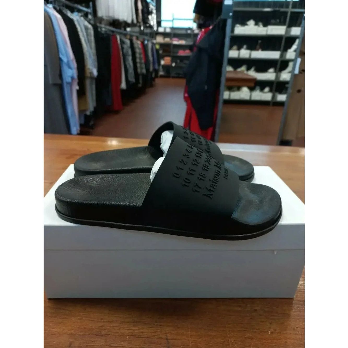 Maison Margiela o1rshd1 Slipper S57WX0024 in Nero Size US 9 / EU 42 - 2 Thumbnail
