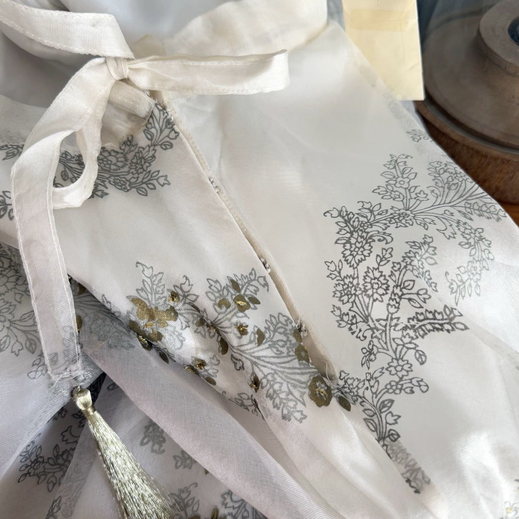Soft Surroundings Soft Surroundings Floral Beaded Sequin Midi Skirt S Ivory Silver Gold Whimsy Size 28" / US 6 / IT 42 - 6 Thumbnail