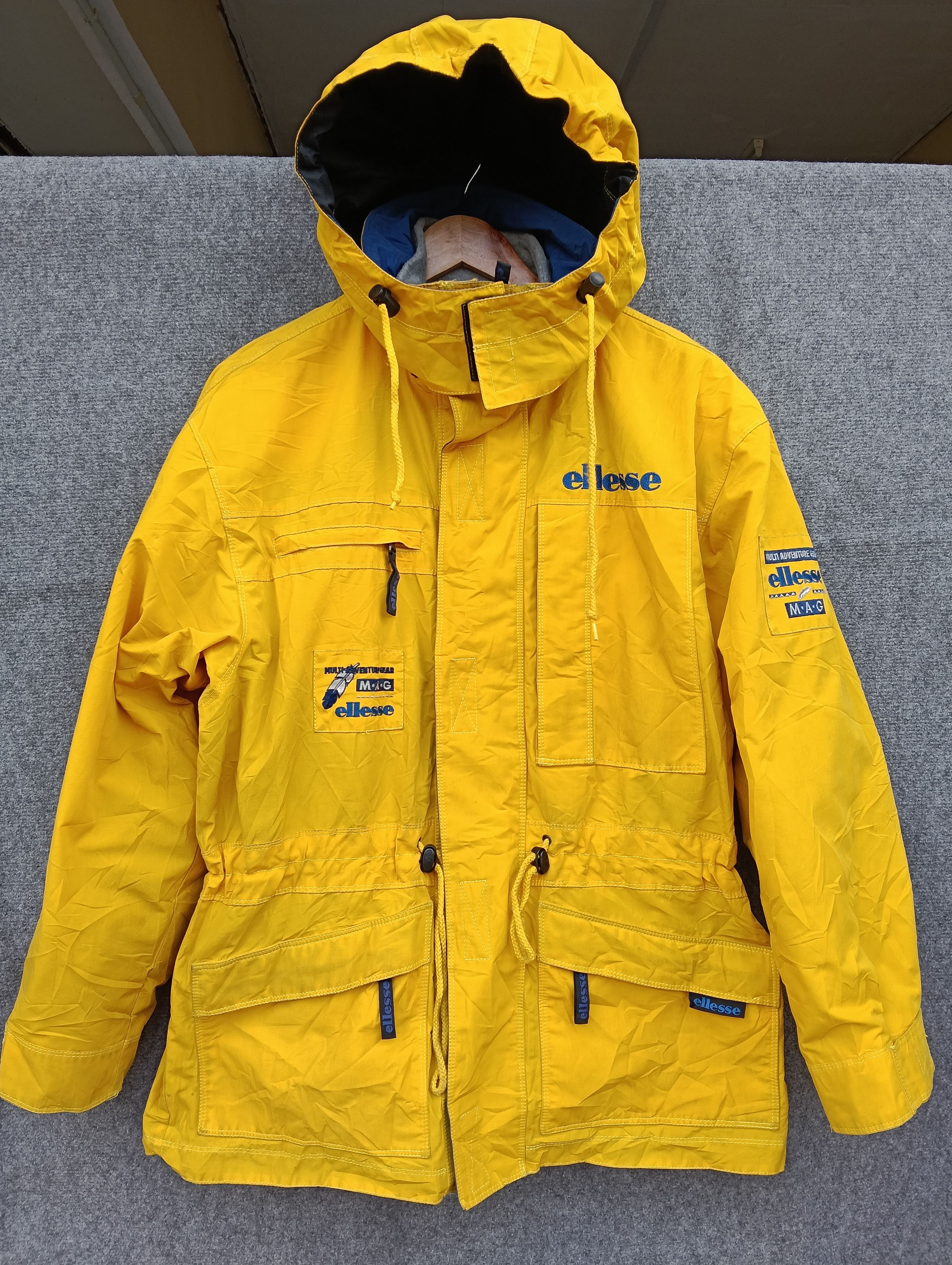 Ellesse Vintage ELLESSE multi adventure Gear mountain jacket yellow Size US L / EU 52-54 / 3 - 3 Thumbnail