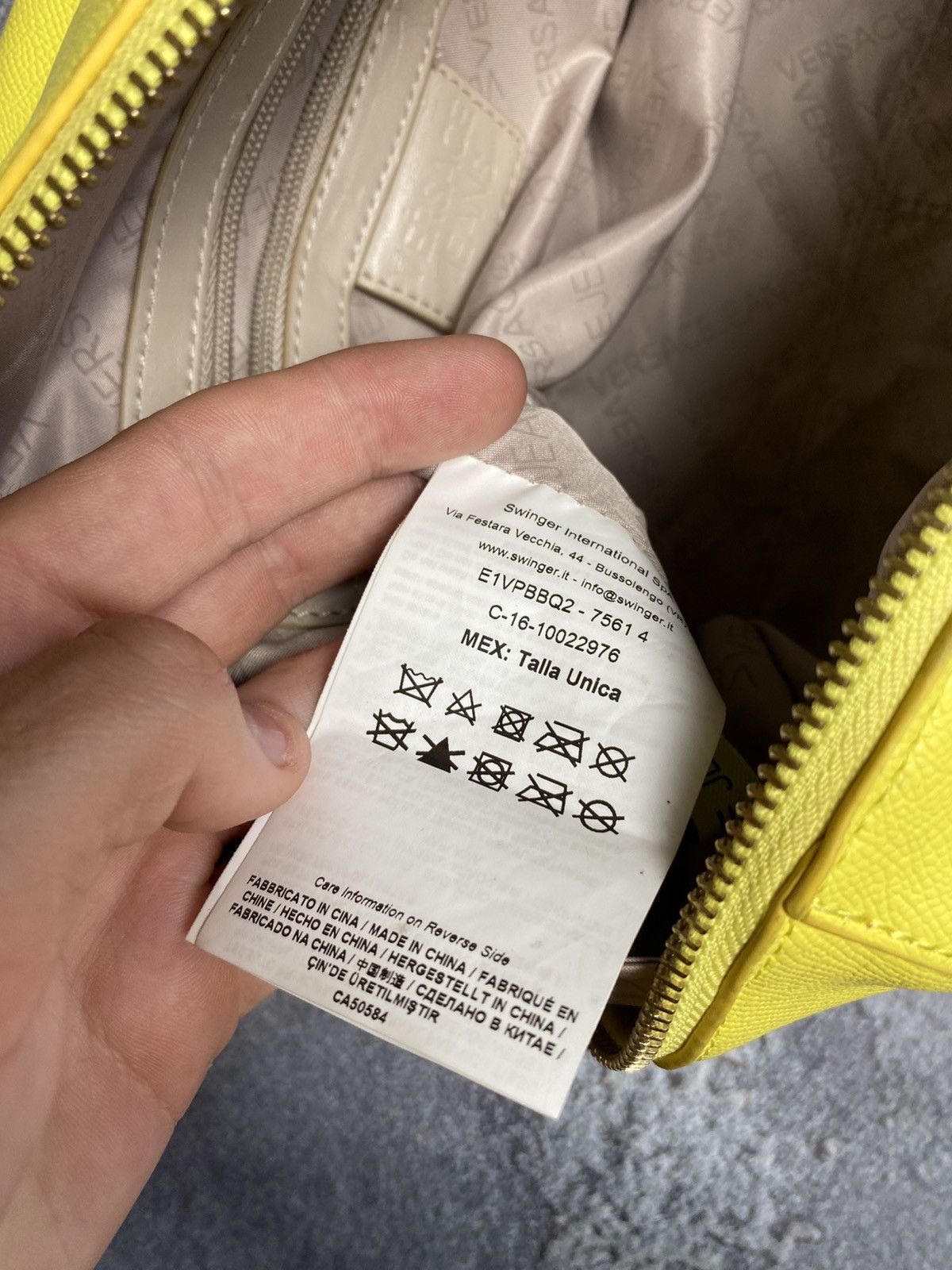 Versace Versace jeans bowling bag yellow Size ONE SIZE - 12 Thumbnail
