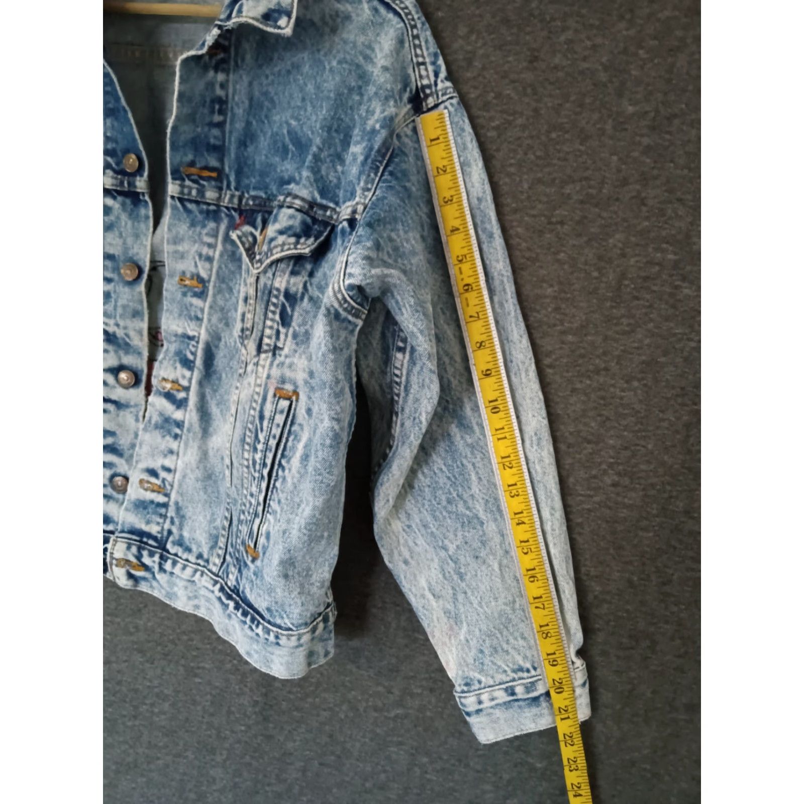 Levi's VINTAGE Levi's Jacket Denim Jeans Jacket 80s Mens Regular Size L Blue Acid Wash Back Logo Mini Mouse 70507 Size US 33 - 5 Thumbnail