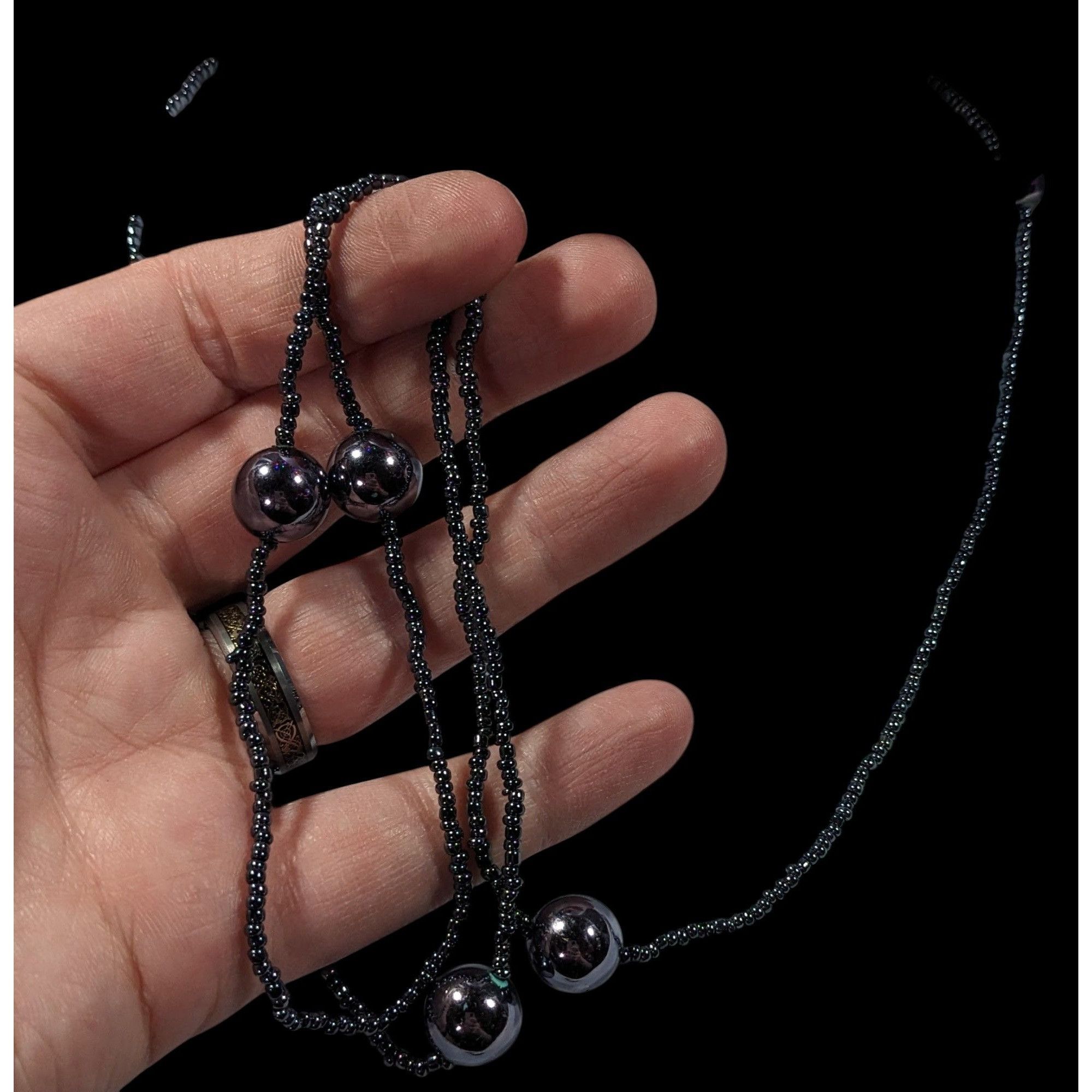 Other Simple Glass Beaded Metallic Silver Tone Necklace Size ONE SIZE - 2 Thumbnail
