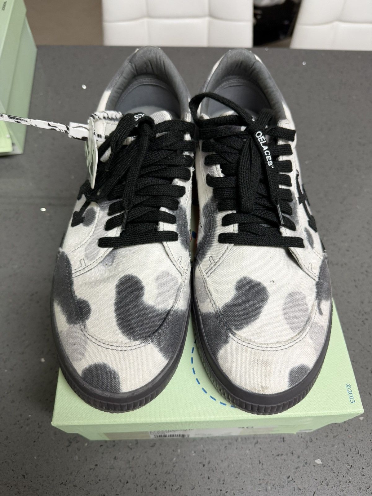 Off-White Off-White Vulc Low Grey Tie Dye AW20 46EU Size US 12 / EU 45 - 2 Thumbnail