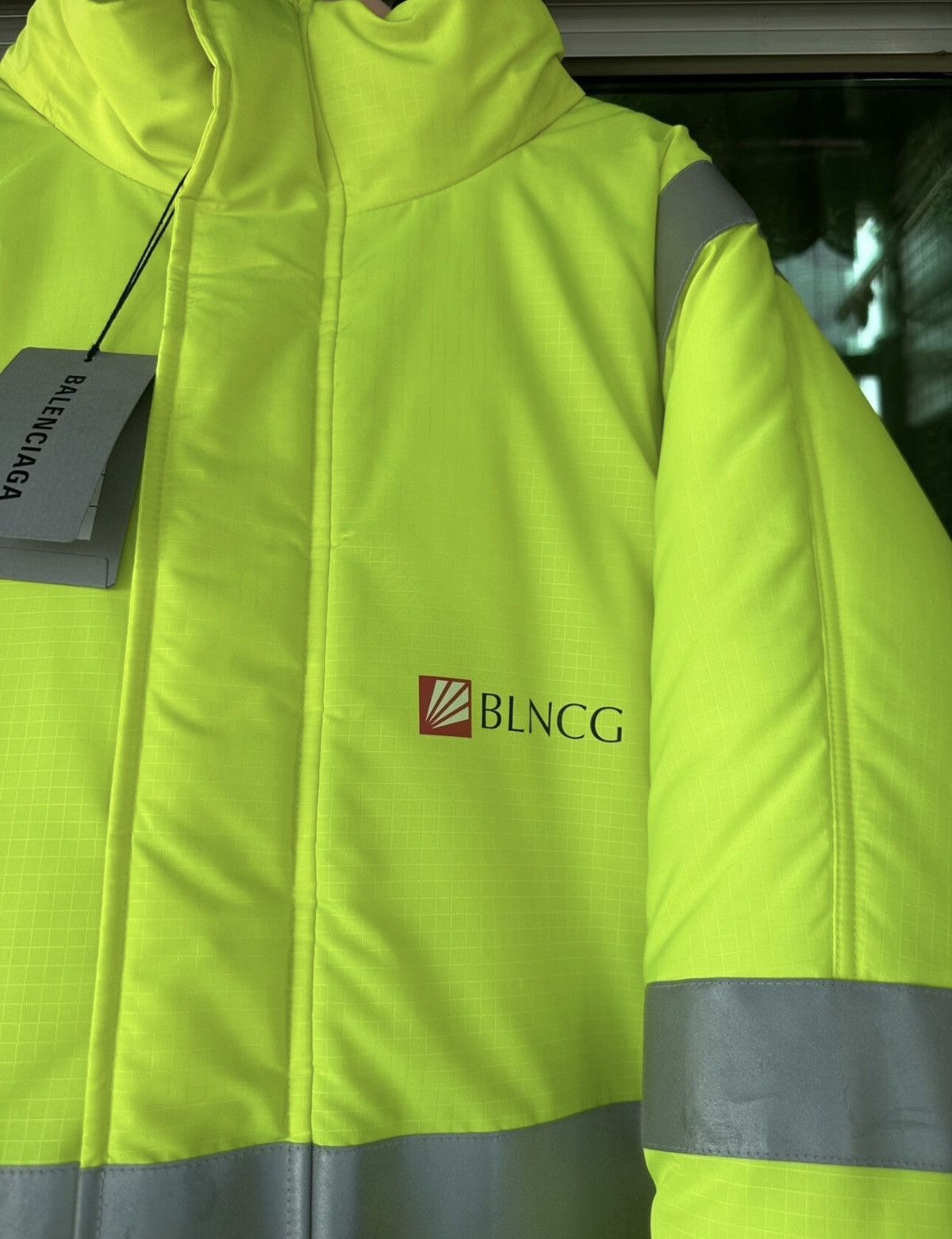 Balenciaga Balenciaga “Tomorrowland” Reversible Down Jacket Size US S / EU 44-46 / 1 - 2 Thumbnail