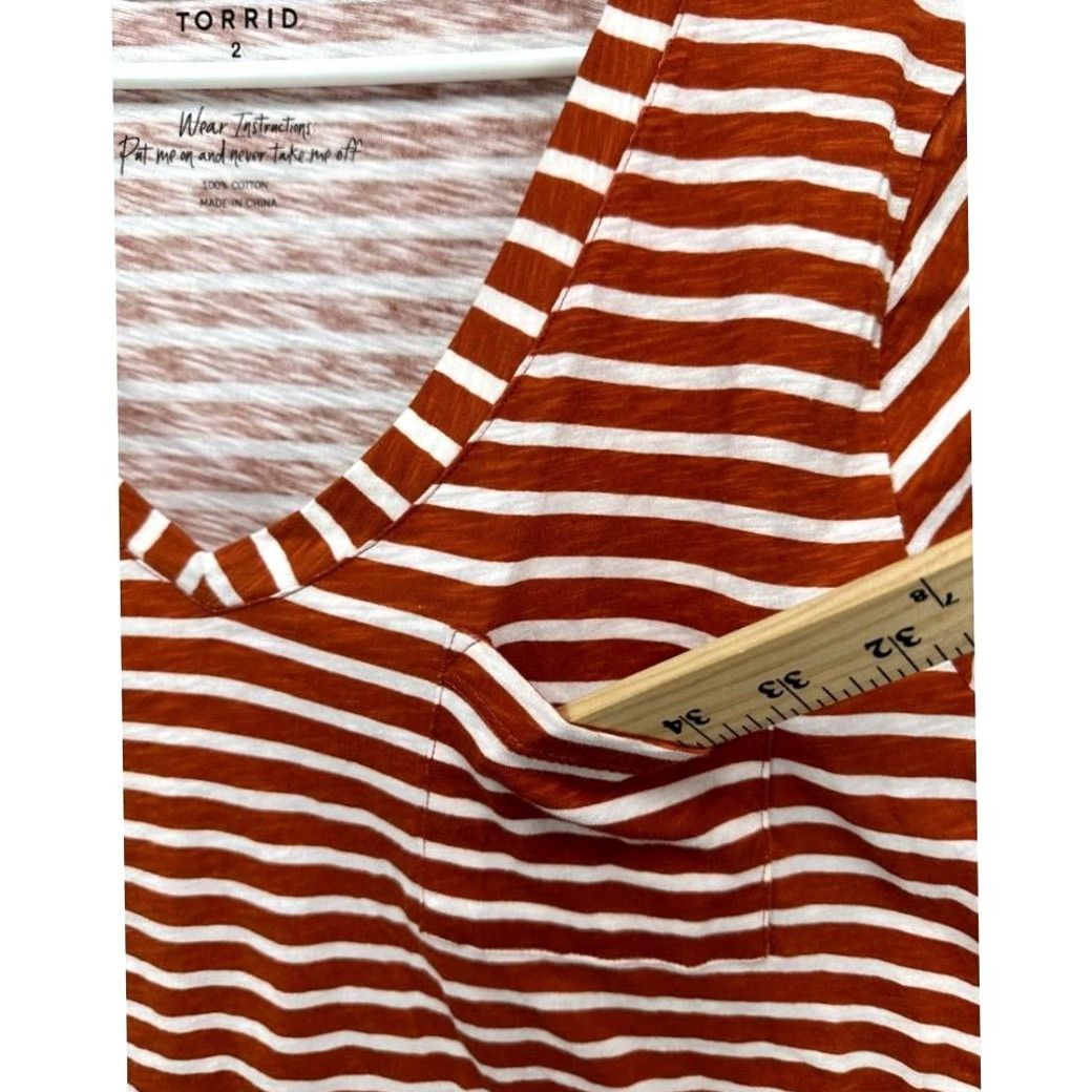 Torrid VINTAGE Torrid Shirt Women 2 Rust Brown Striped Classic Fit V-Neck Pocket Tee Ladies NEW Size XS / US 0-2 / IT 36-38 - 6 Thumbnail