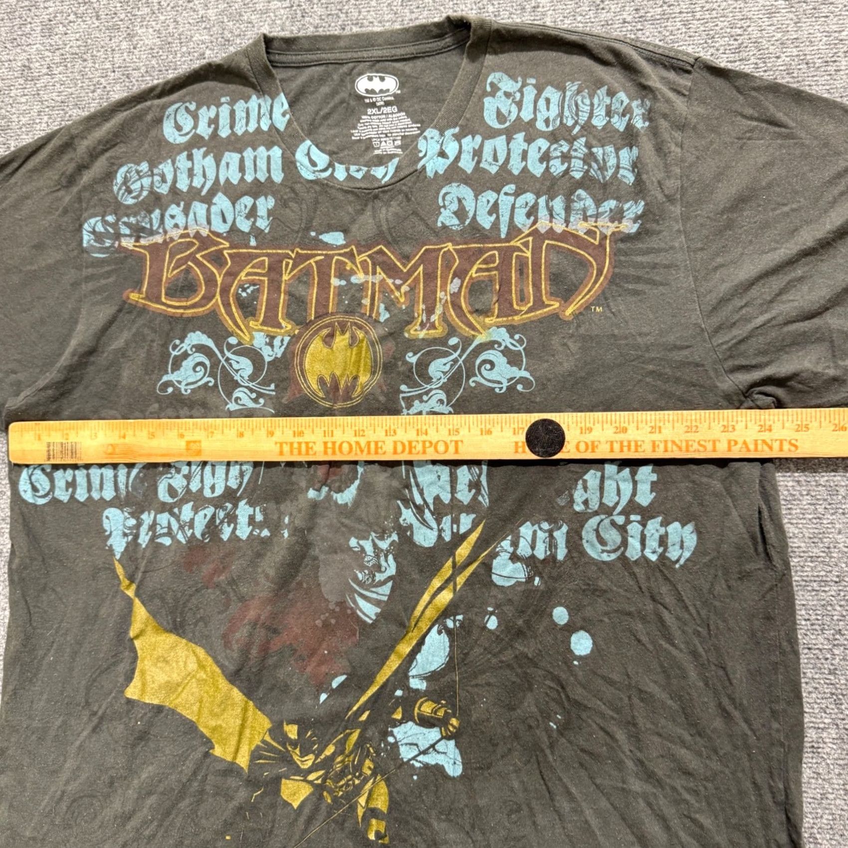 DC Comics VINTAGE Batman T-shirt Mens 2XL Gray Black AOP Y2K Grunge 90s Faded DC Comics Shirt Mens 2XL Gray Black AOP Grunge 90s DC Comics Size US XXL / EU 58 / 5 - 5 Thumbnail