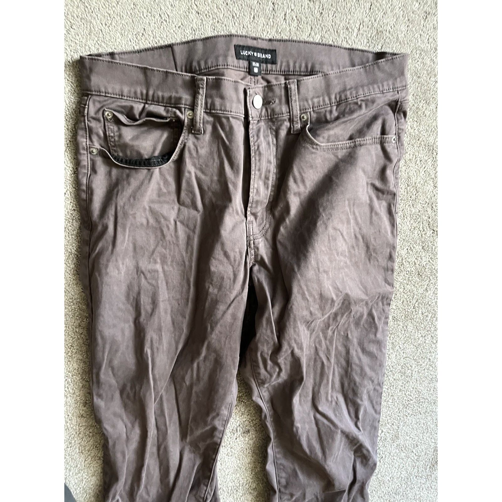 Lucky Brand Lucky Brand Men's 121 Heritage Slim Straight Leg Pants Brown 33x30 Stretch Size US 33 - 4 Thumbnail