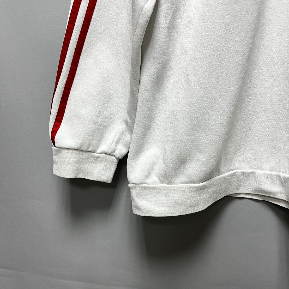 Adidas Adidas Bayern Munich Bavaria Munchen Vintage Sweatshirt Size US L / EU 52-54 / 3 - 12 Thumbnail