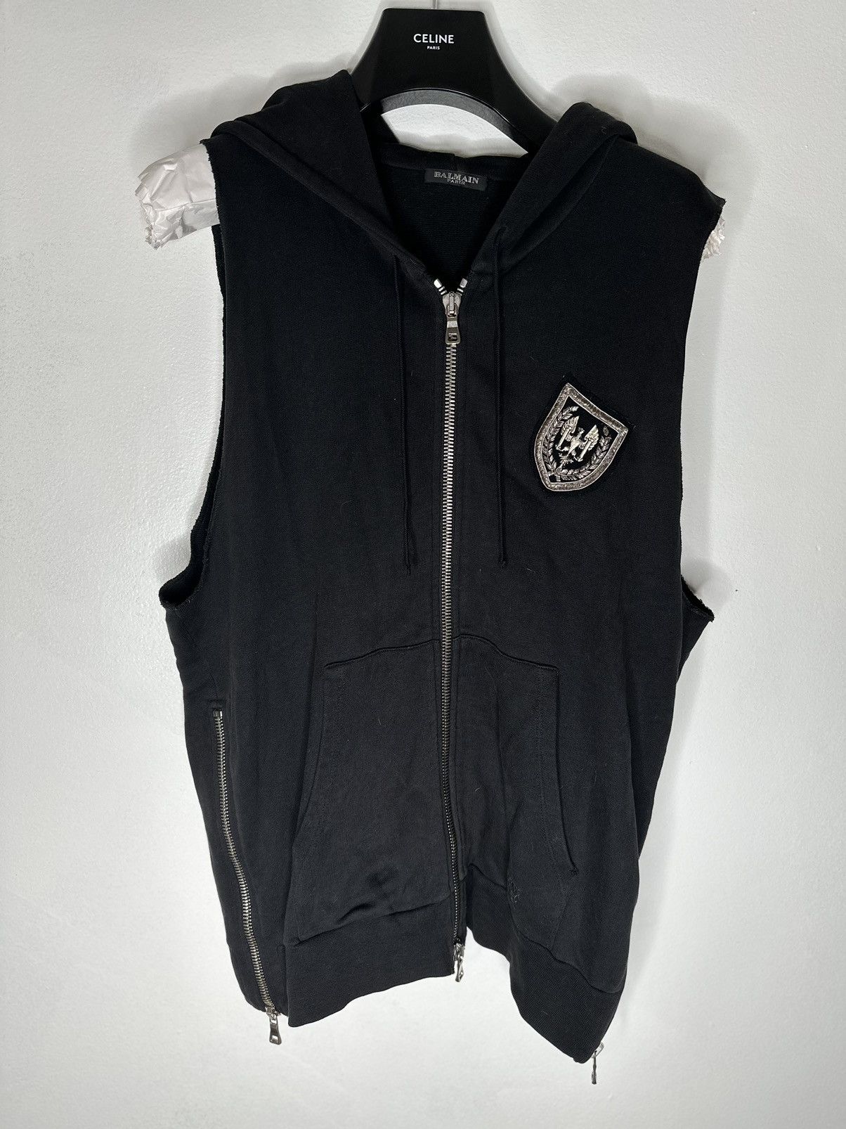 Pre-owned Balmain Decarnin Badge Sleeveless Hoodie In Black
