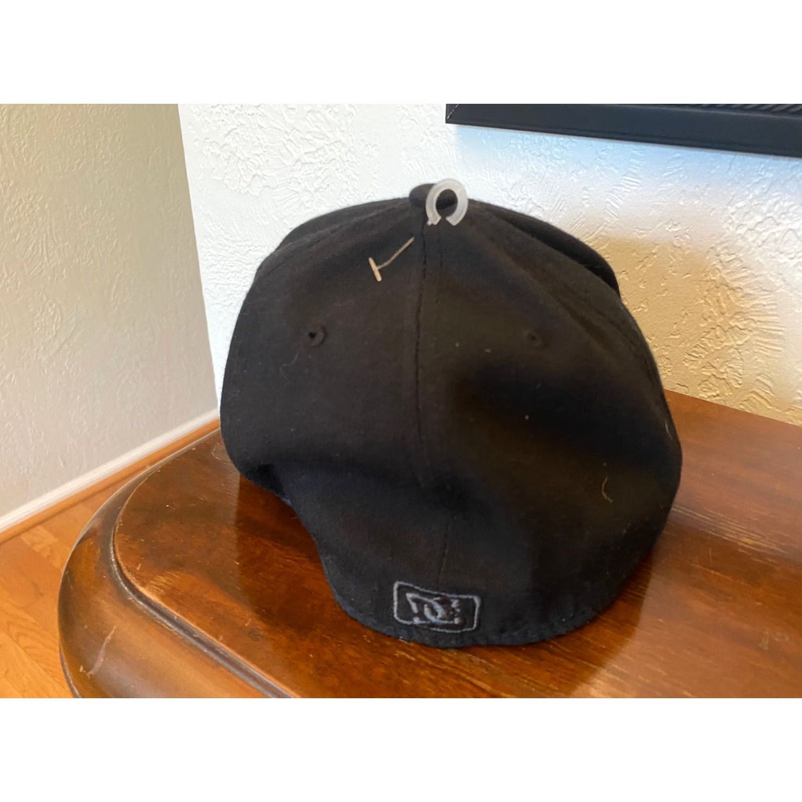 Vintage VINTAGE DC Shoes Mens Small/Medium Black Take That FlexFit Hat Cap White Logo Fitted Size ONE SIZE - 3 Thumbnail