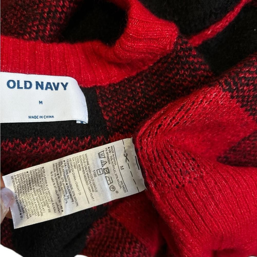 Old Navy Old Navy Red and Black Buffalo Plaid Sweater - Size Medium Size M / US 6-8 / IT 42-44 - 3 Thumbnail