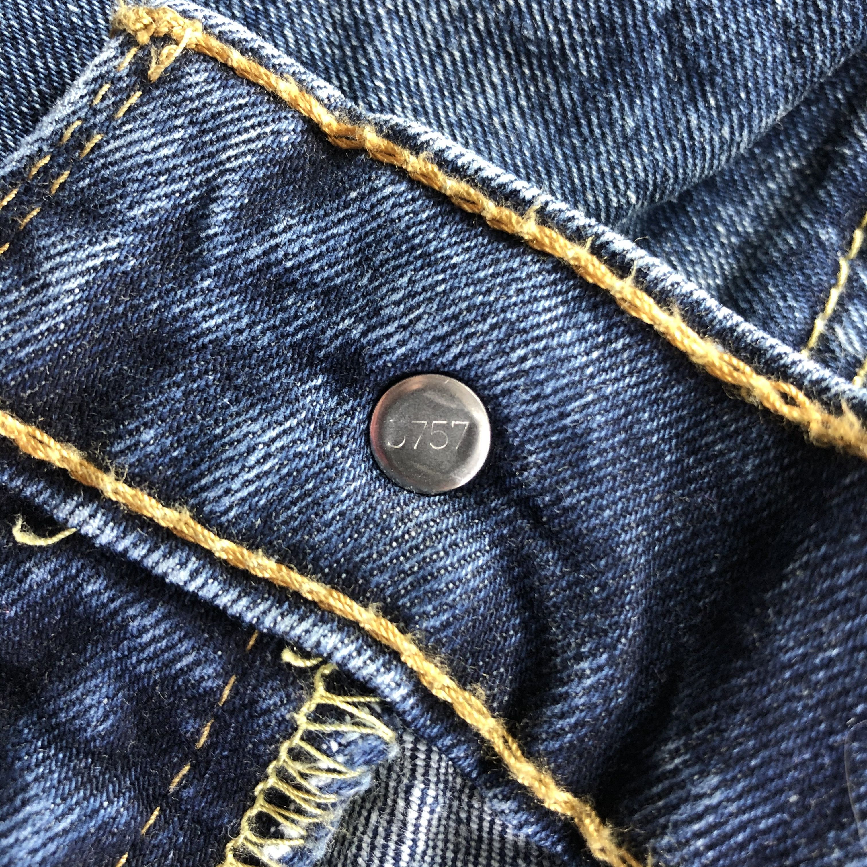 Levi's Vintage Blue Wash Levis 527 Jeans-J3715 Size US 37 - 10 Thumbnail