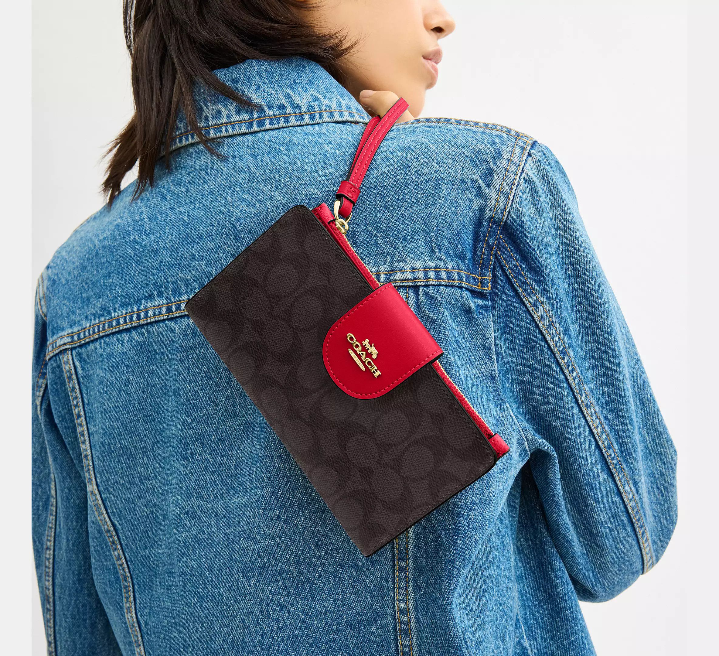 Coach Phone Wallet In Signature Canvas CW780 Size ONE SIZE - 9 Thumbnail