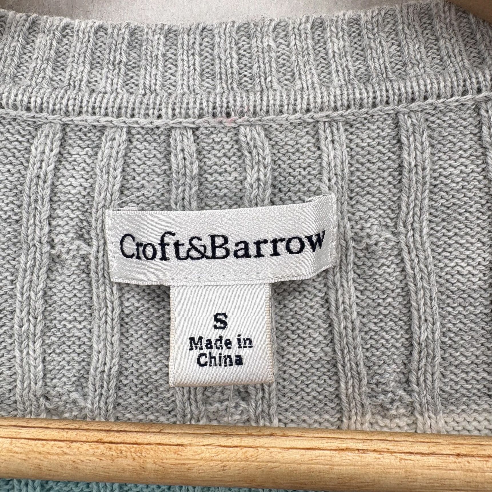 Croft & Barrow Croft & Barrow Womens Small Multicolor Stripe V Neck Cable Knit Sweater Preppy Size S / US 4 / IT 40 - 4 Thumbnail