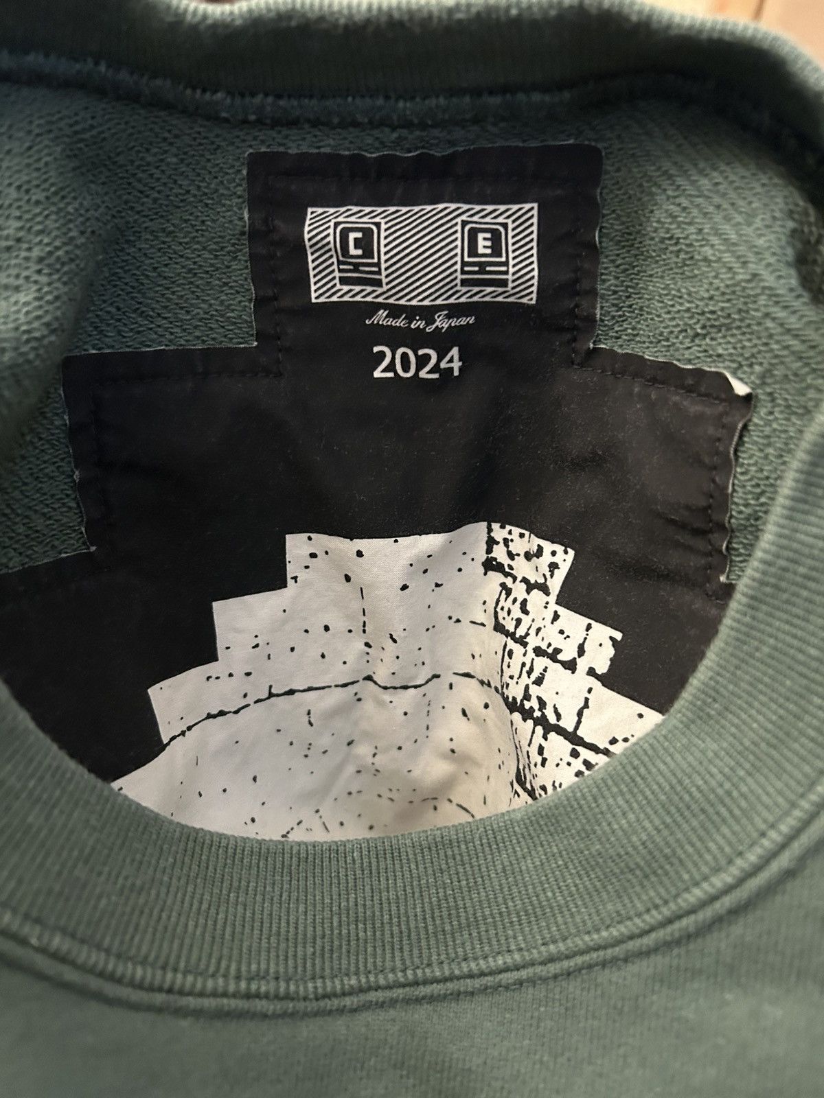 Cav Empt Cav Empt Green Paneled Graphic Crewneck Sweatshirt Size US XL / EU 56 / 4 - 3 Thumbnail