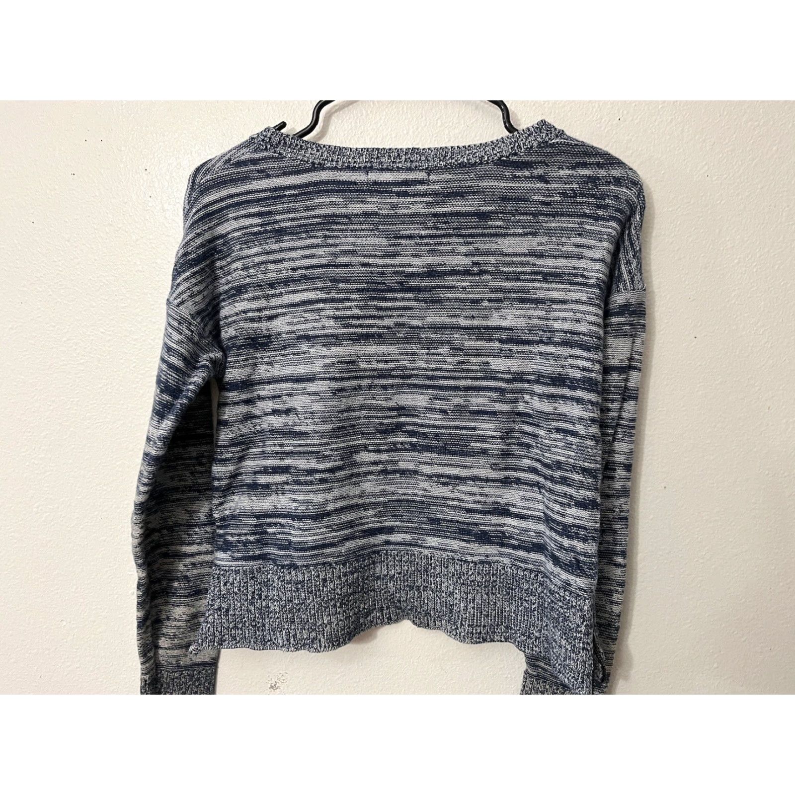 Banana Republic Banana Republic Sweater Women Medium Blue Heather Crop Long Sleeve Crew Neck Tee Size M / US 6-8 / IT 42-44 - 3 Thumbnail