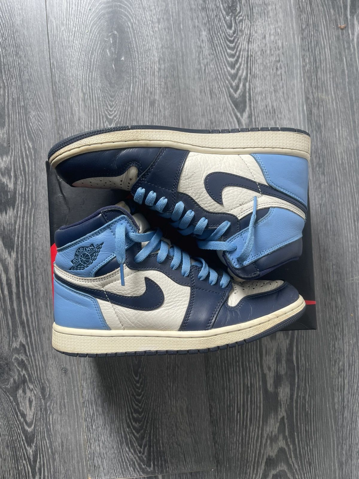 Air Jordan 1 Retro High Og Obsidian