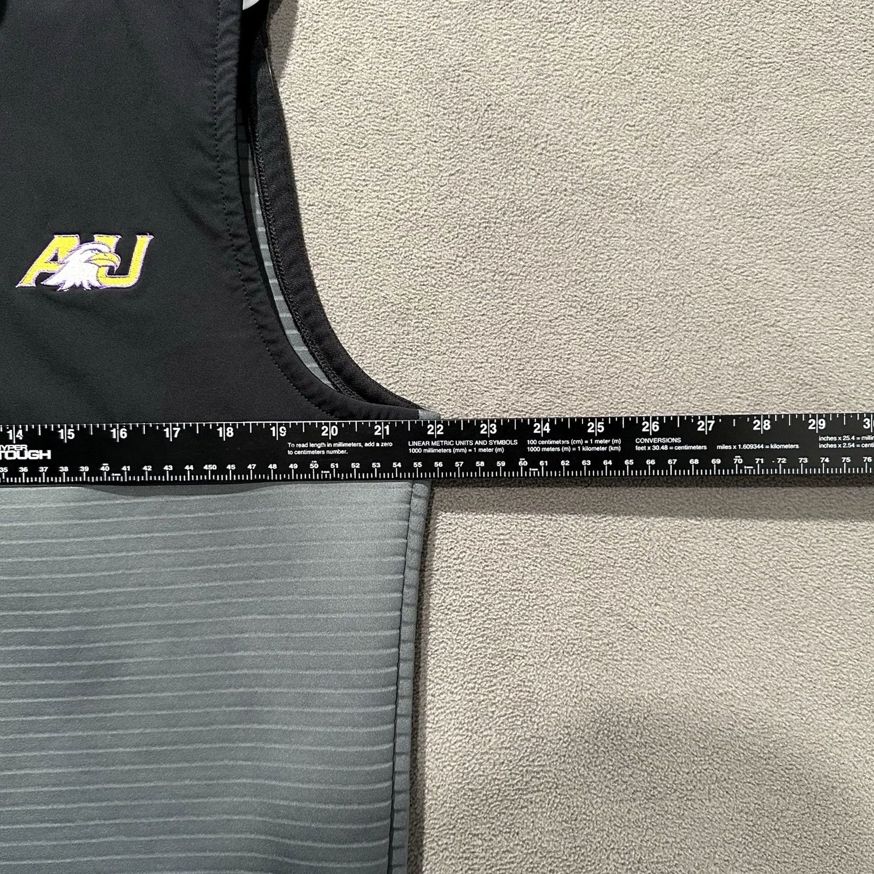 Under Armour Under Armour Storm Daytona Vest Medium Gray Golf 1/2 Zip Ashland University Mens Size US M / EU 48-50 / 2 - 7 Thumbnail