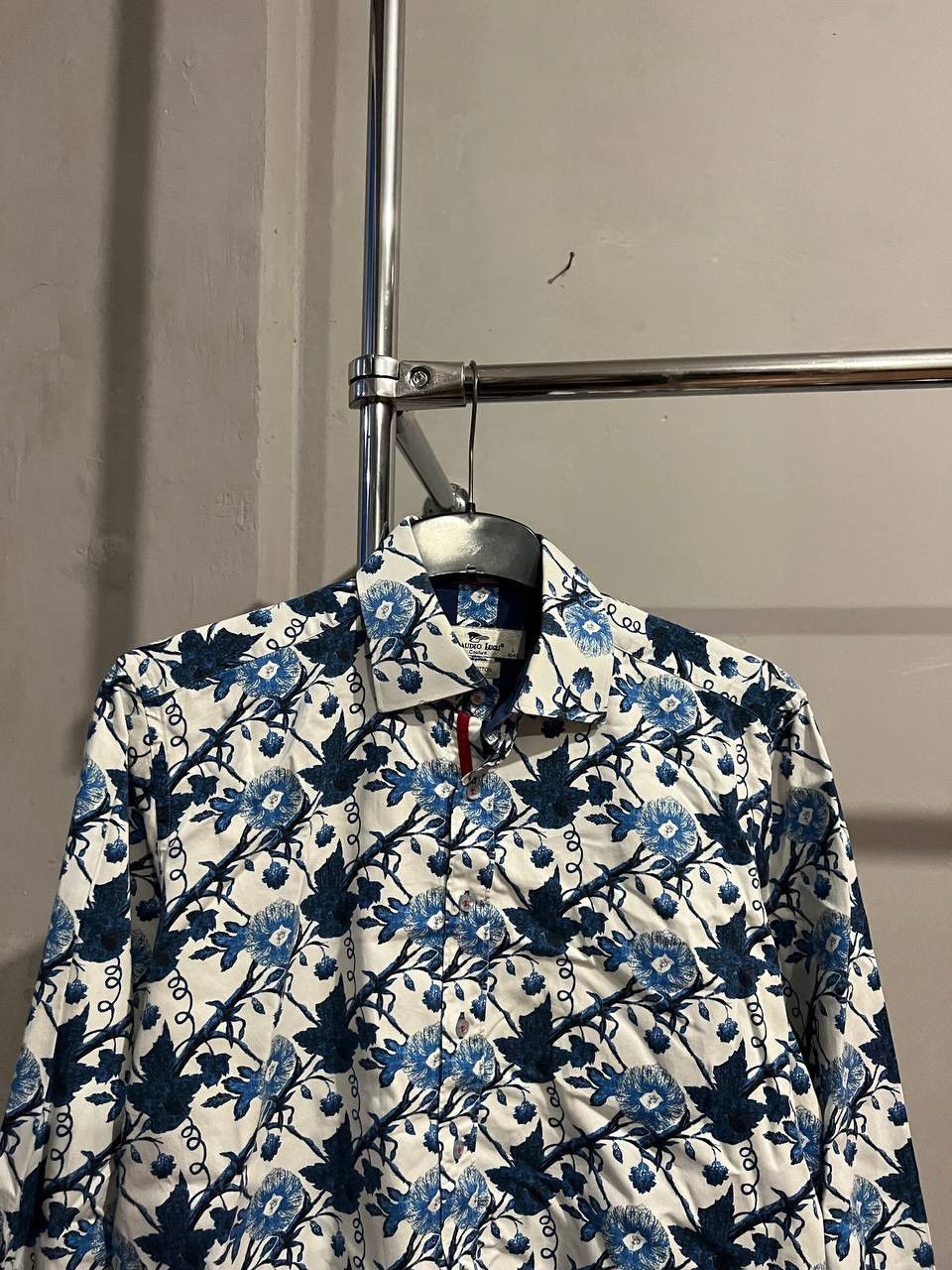 Other CLAUDIO LUGLI COUTURE ITALY ABSTRACT BUTTON MENS SHIRT SZ L Size US L / EU 52-54 / 3 - 5 Thumbnail
