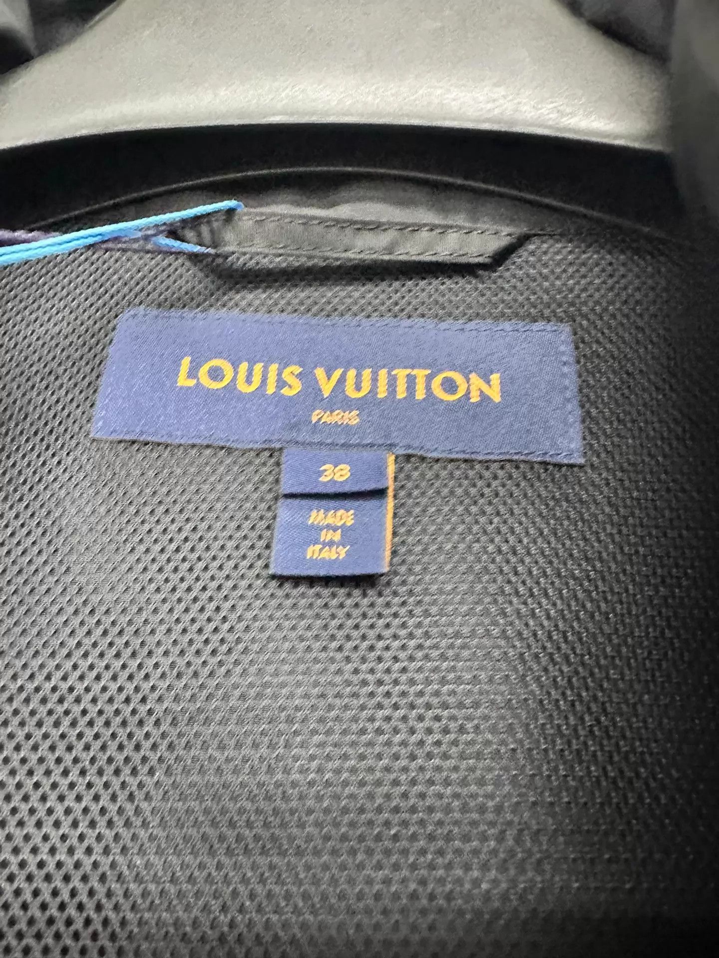 Louis Vuitton LV new with tags 38 women's jacket (58/124/81/56) Size S / US 4 / IT 40 - 3 Thumbnail