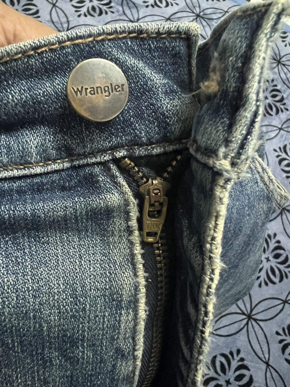 Vintage × Wrangler Wrangler USA - vintage 90’s distressed Size US 29 - 18 Thumbnail
