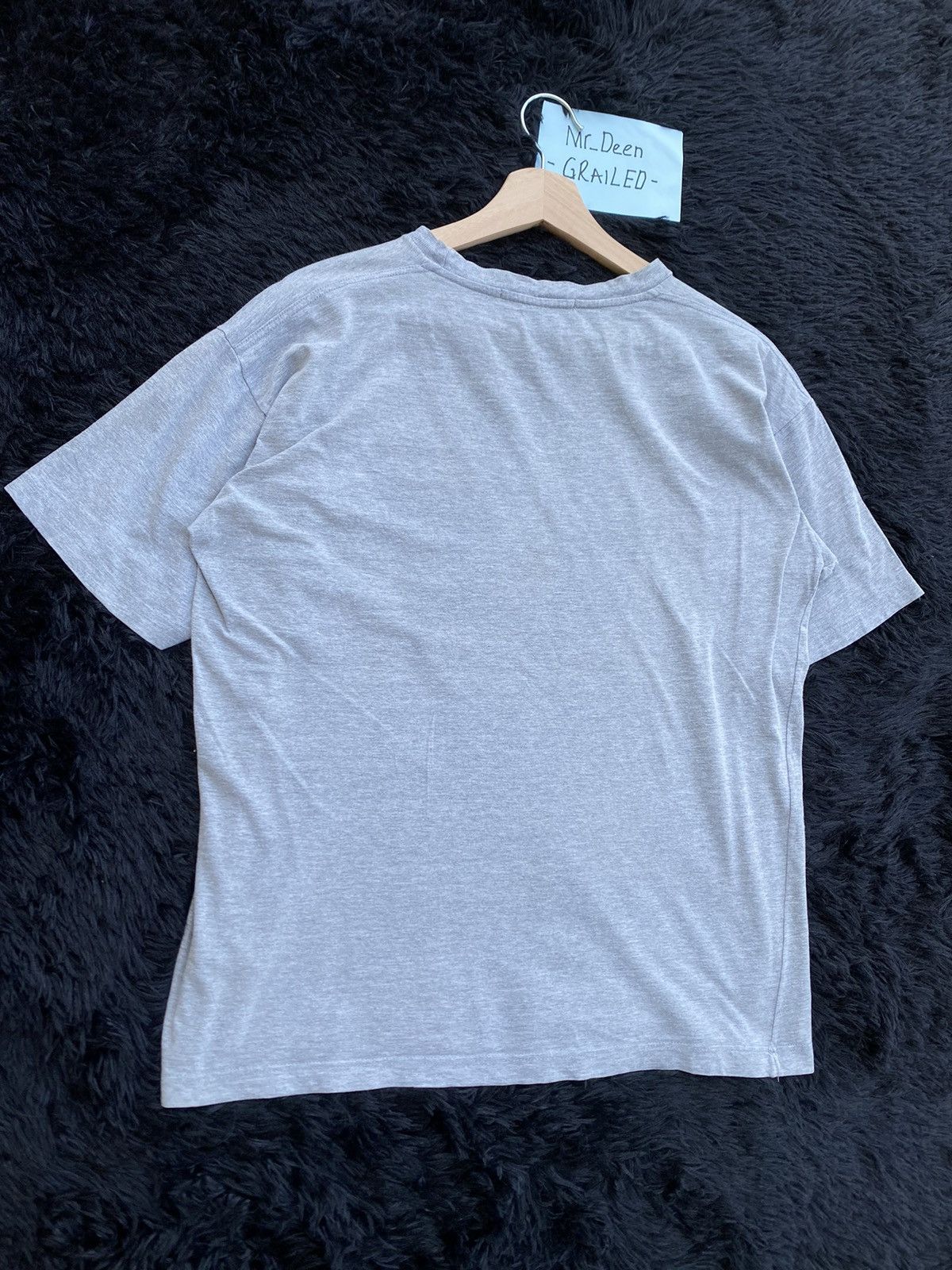 Givenchy Rare Vintage Givenchy Spellout Tshirt Size US L / EU 52-54 / 3 - 14 Thumbnail