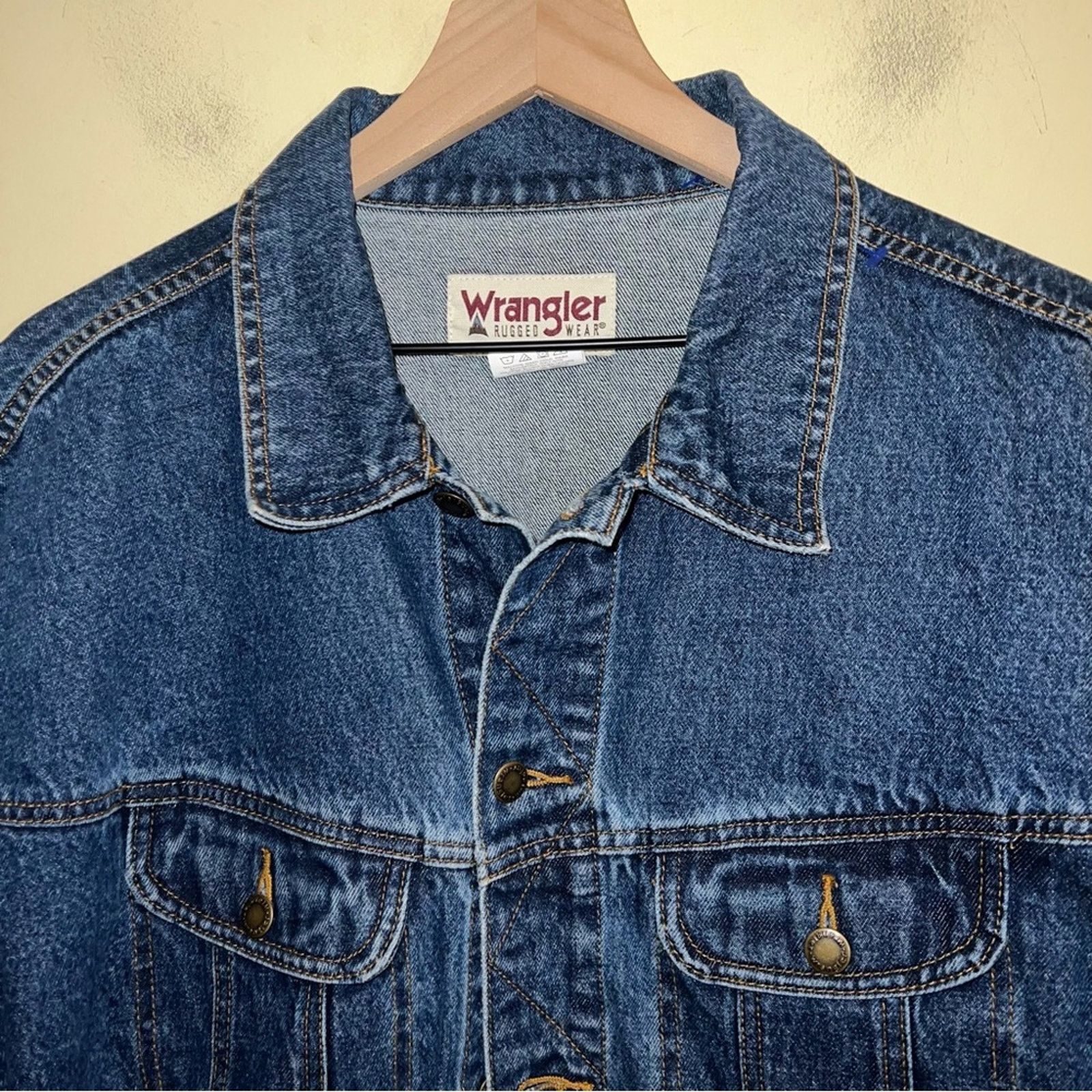 Wrangler VINTAGE WRANGLER Rugged Wear dark wash denim jean jacket 2X Size US XXL / EU 58 / 5 - 4 Thumbnail