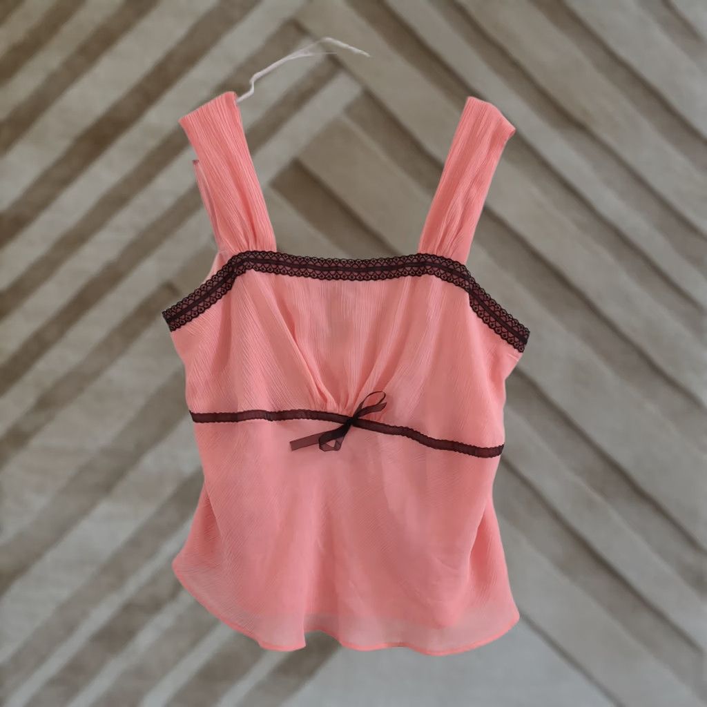 Vintage KSL Karin Stevens Women's Top Tank Crop Size 14 Pink Lace Bow Sleeveless Blouse Regular Polyester Casual 14 Womens Size XL / US 12-14 / IT 48-50 - 1 Thumbnail