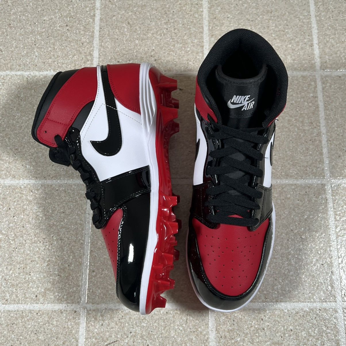 Jordan Brand New Men’s 10.5 Nike Air Jordan 1 MID TD Red Black Cleats Size US 10.5 / EU 43-44 - 4 Thumbnail
