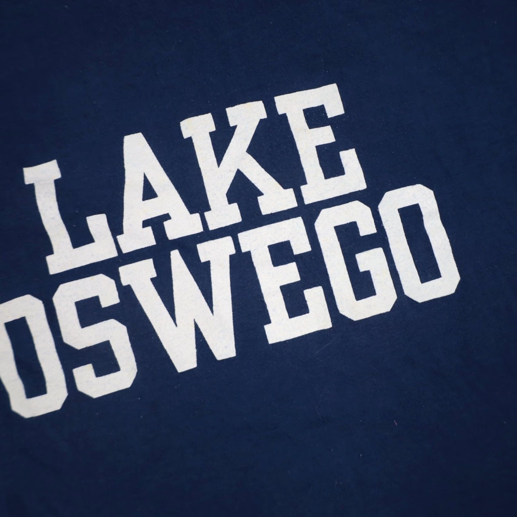 Vintage VINTAGE Lake Oswego Oregon Mens XL T-Shirt Blue Graphic Spellout Shirt Size US XL / EU 56 / 4 - 4 Thumbnail